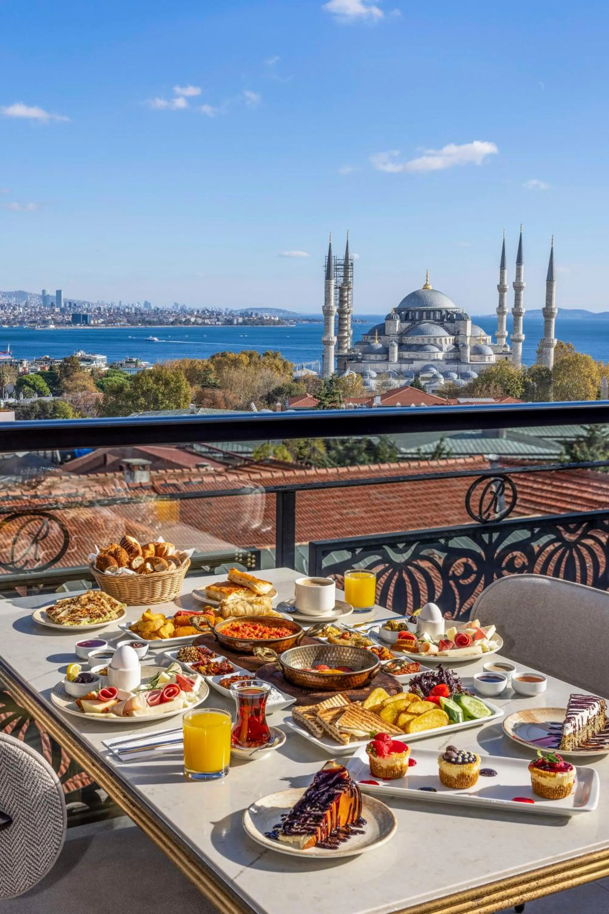Restaurant/places to eat in Rast Hotel Sultanahmet