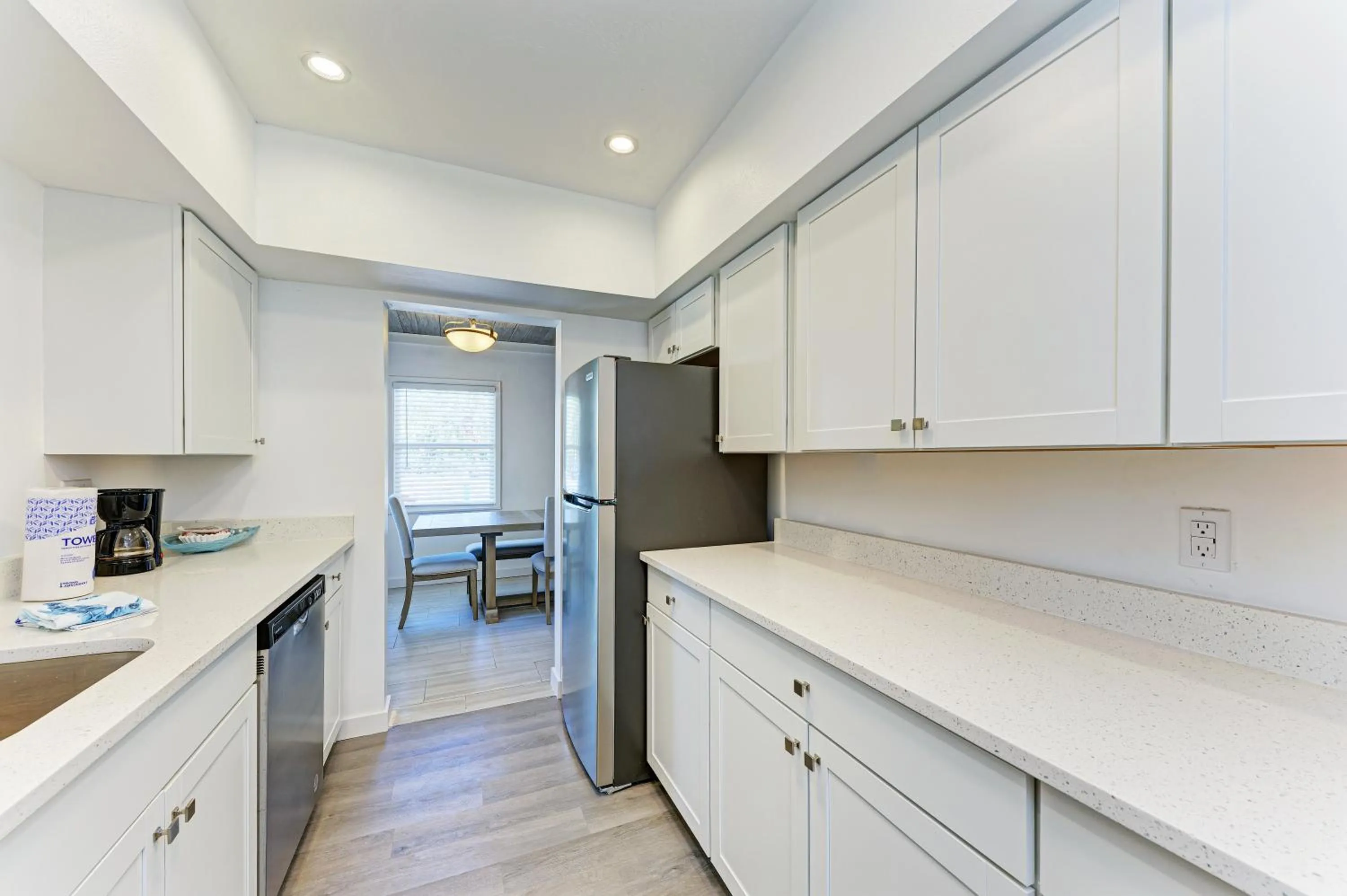 Kitchen or kitchenette in The Ringling Beach House
