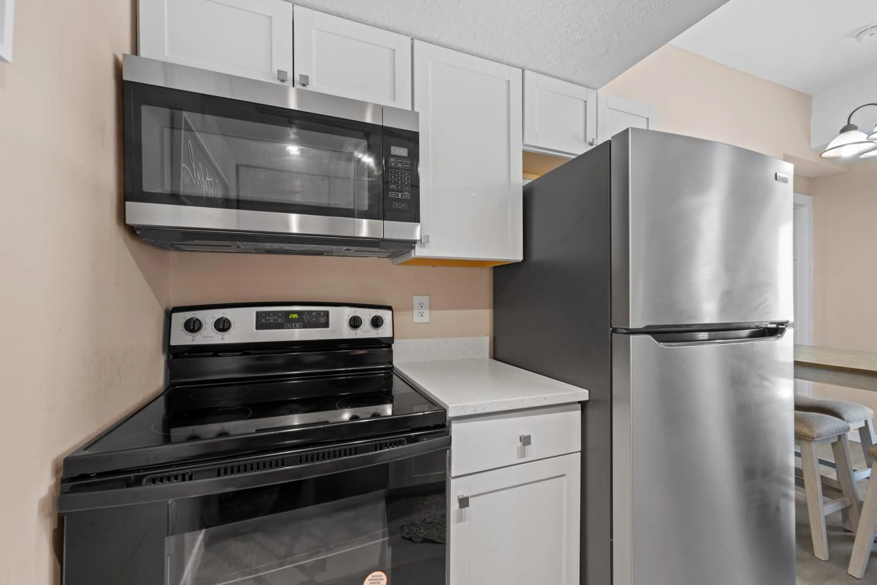 Kitchen or kitchenette in The Ringling Beach House