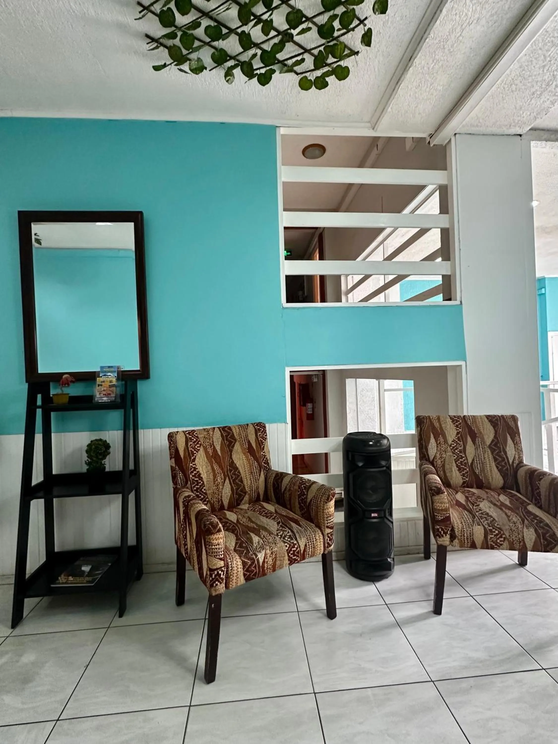 Living room in Hotel Plaza Colon