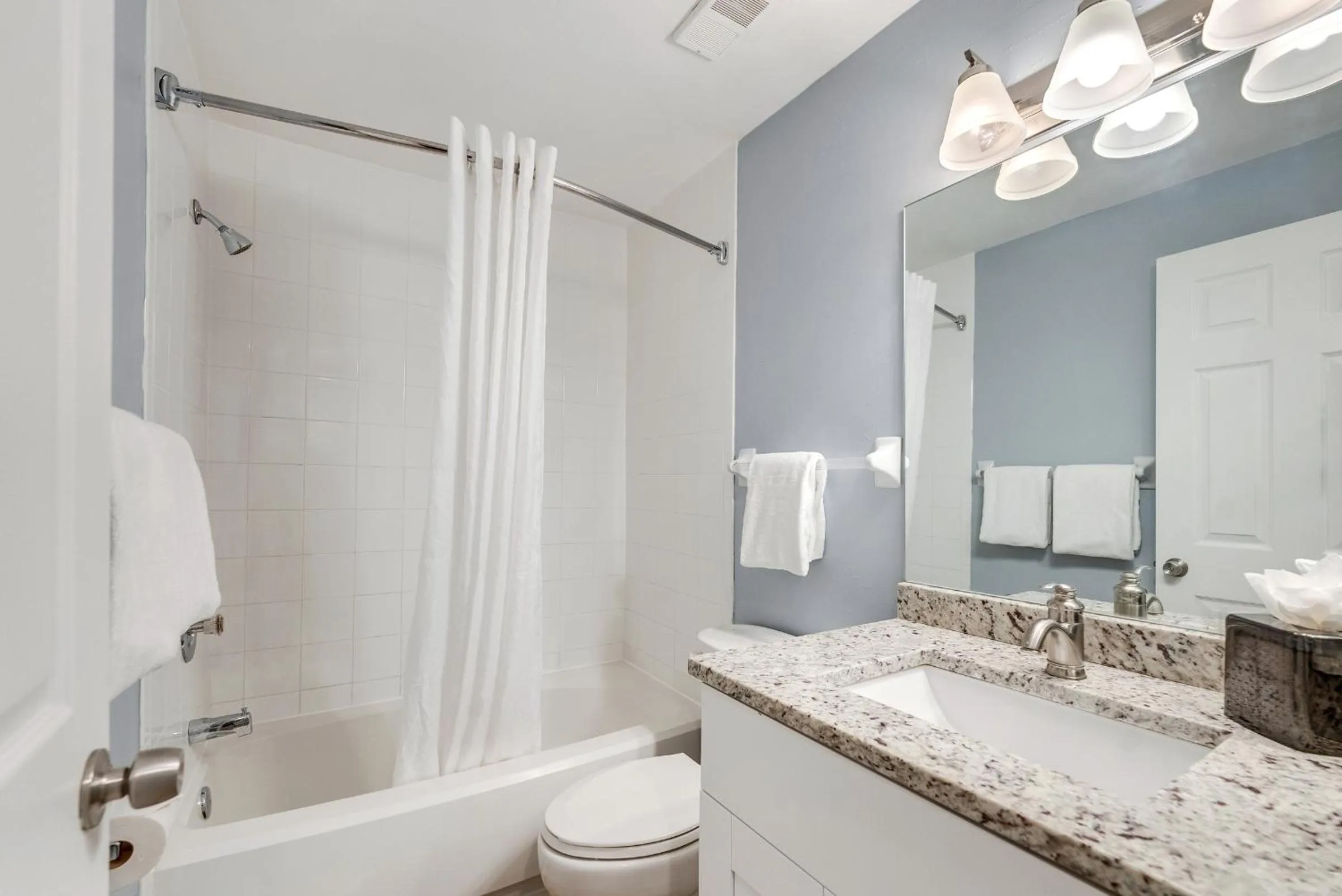 Bathroom in South Seas