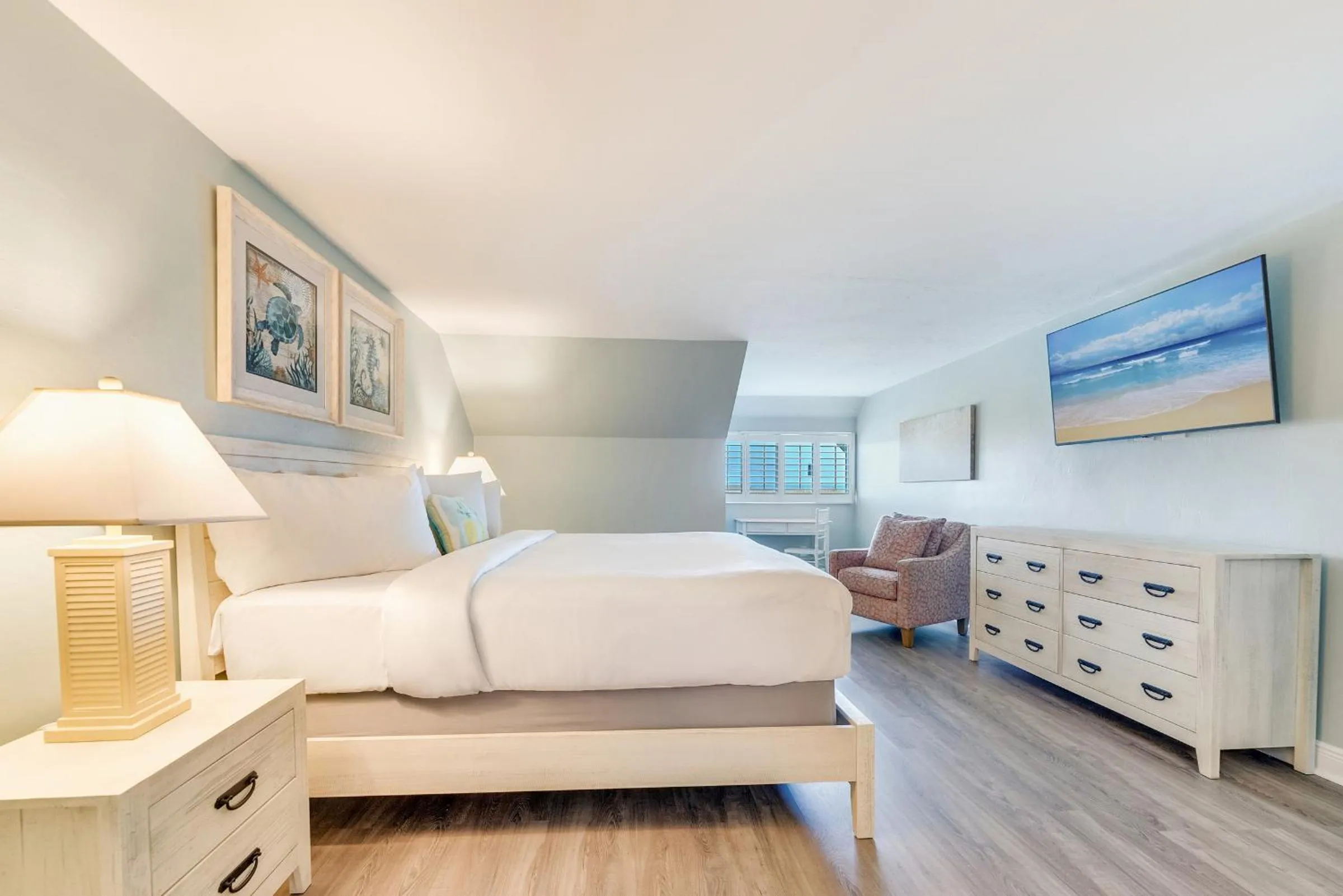 Bedroom, Bed in South Seas