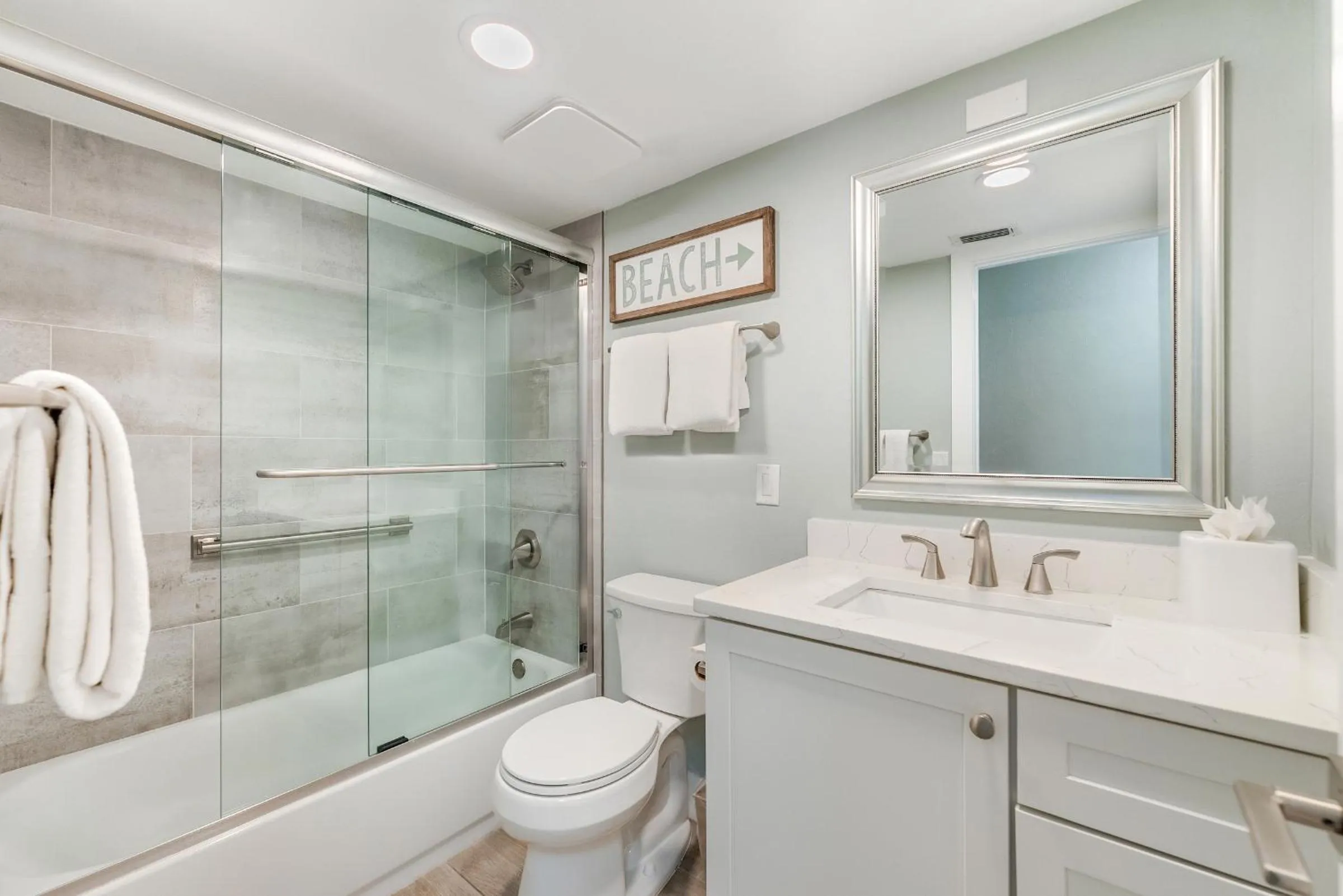 Bathroom in South Seas