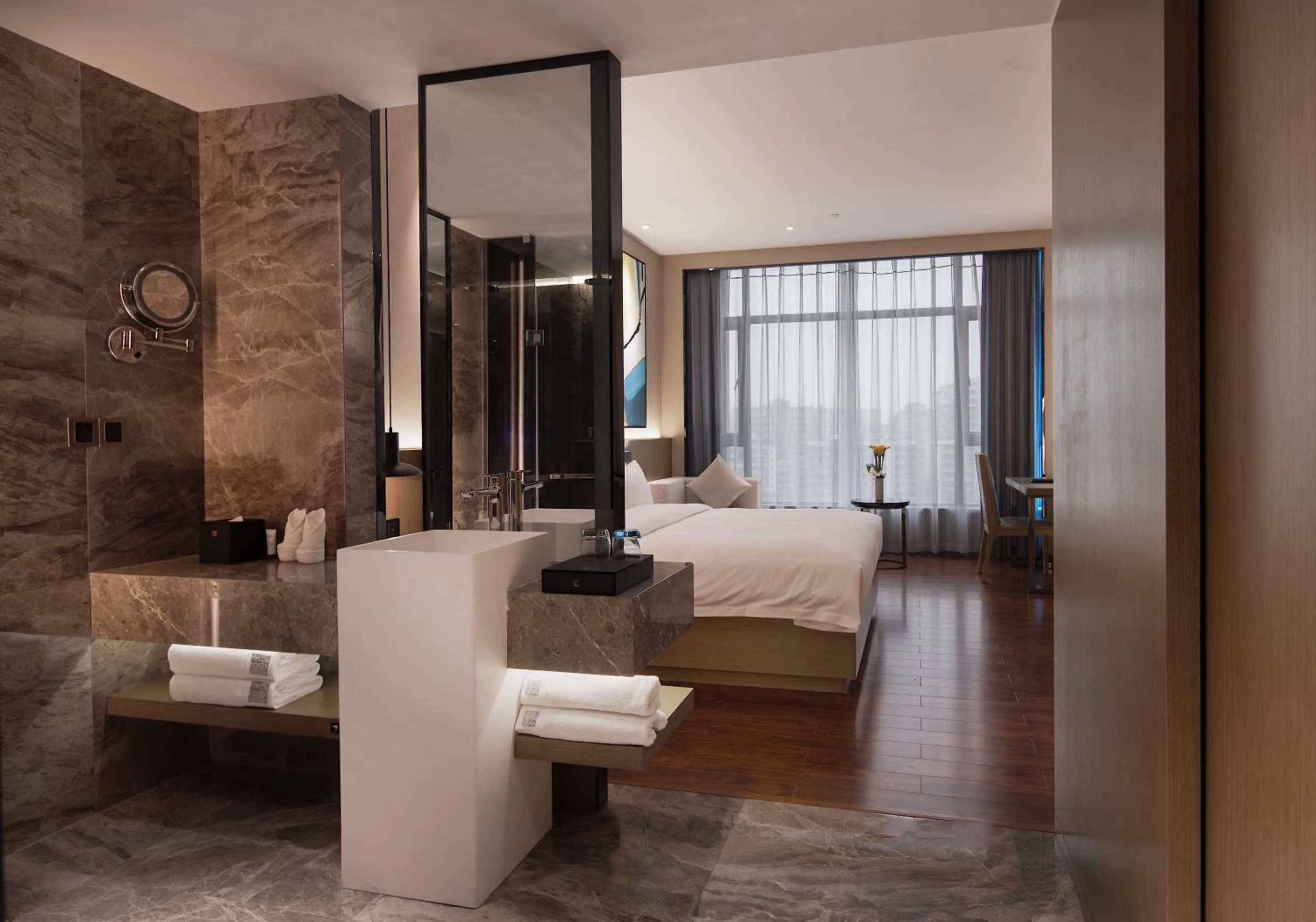 Photo of the whole room, Bed in Jinmanfu International Hotel