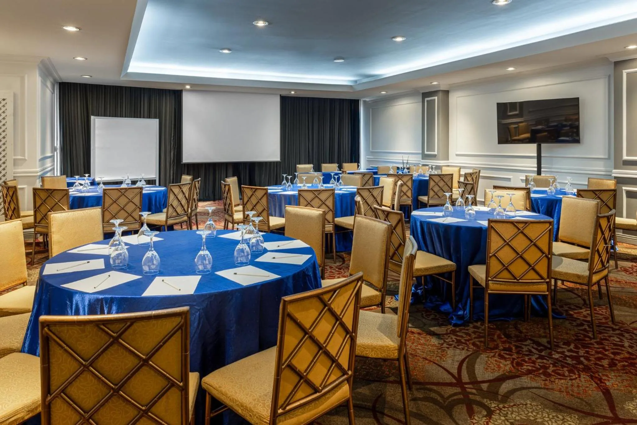 Meeting/conference room in Crowne Plaza Panama by IHG