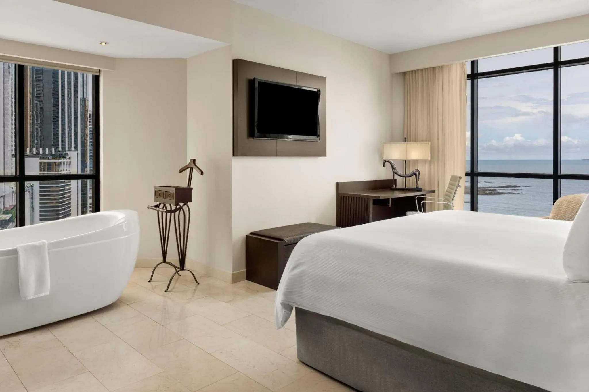 Photo of the whole room, Bed in Intercontinental Miramar Panama by IHG