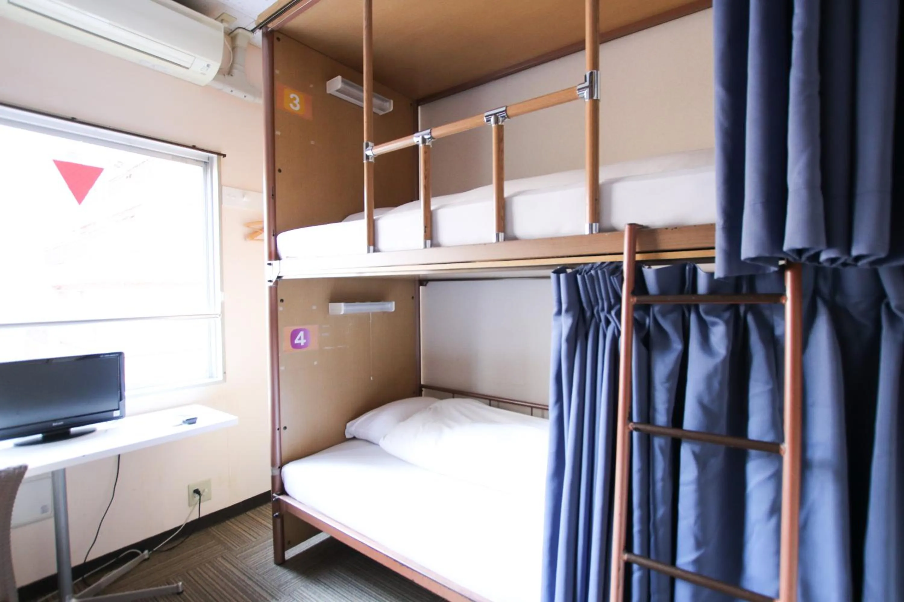 bunk bed, Bed in Sakura Hotel Jimbocho