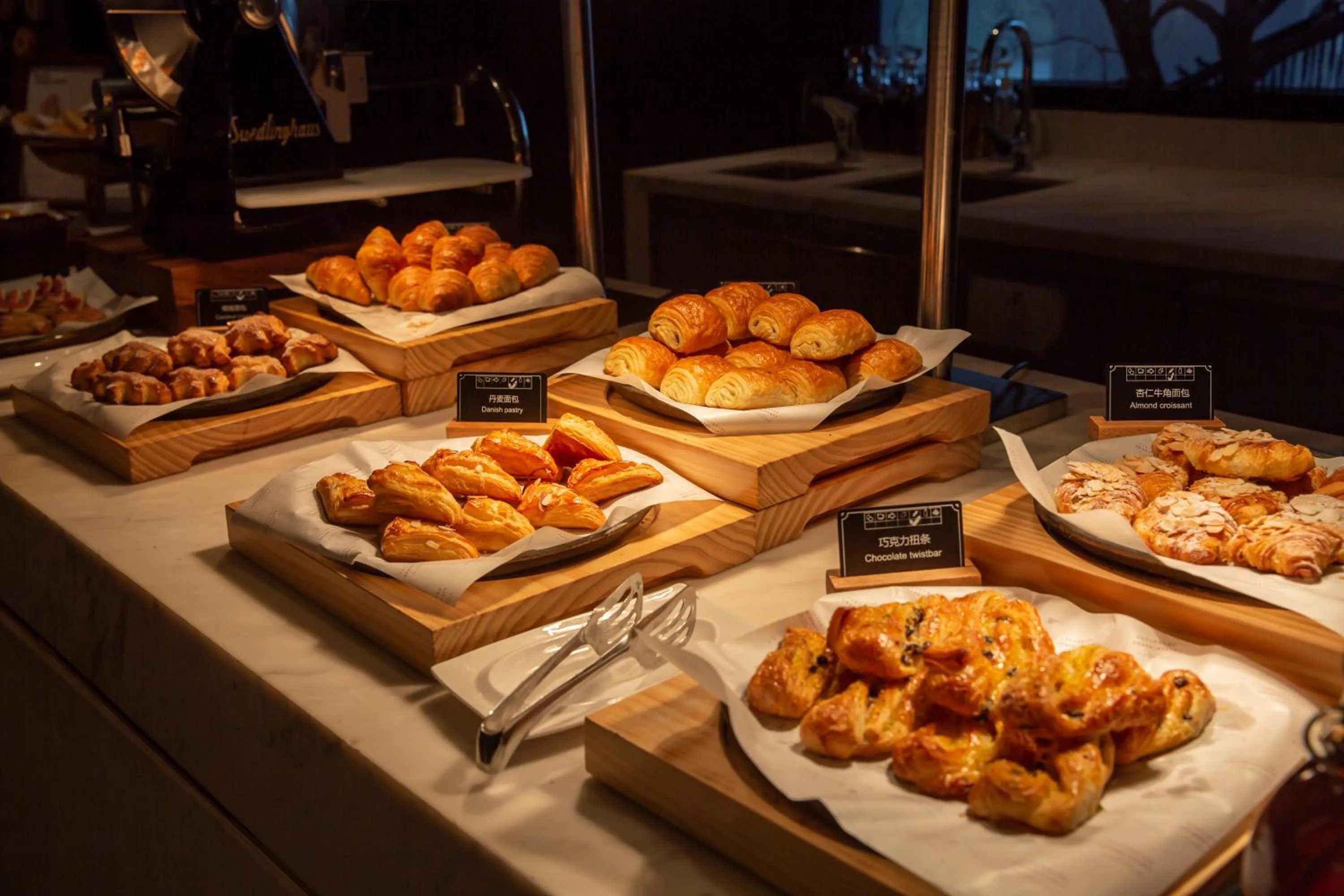 Buffet breakfast in Grand Hyatt Beijing