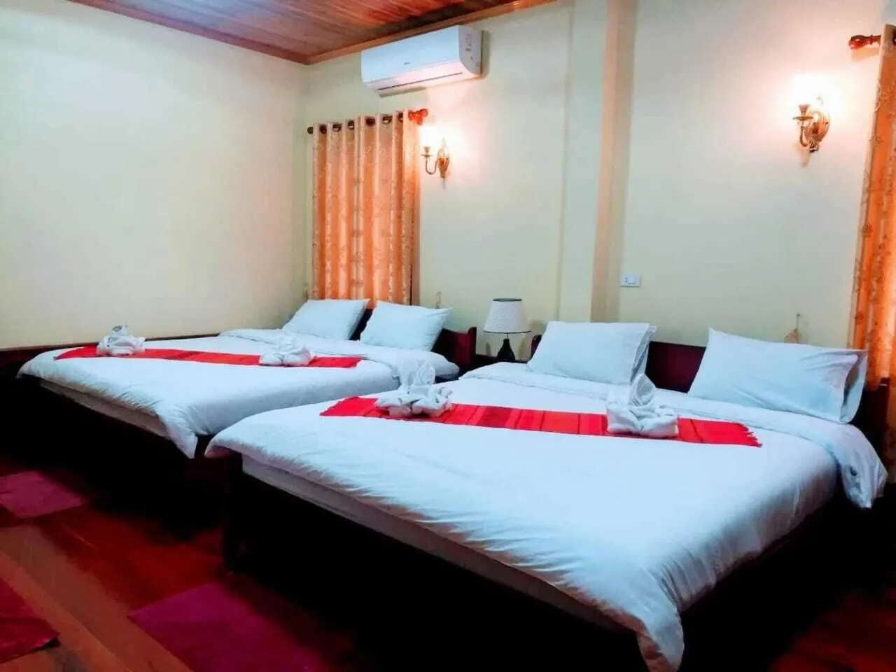 Bed in Phonepraseuth Guesthouse