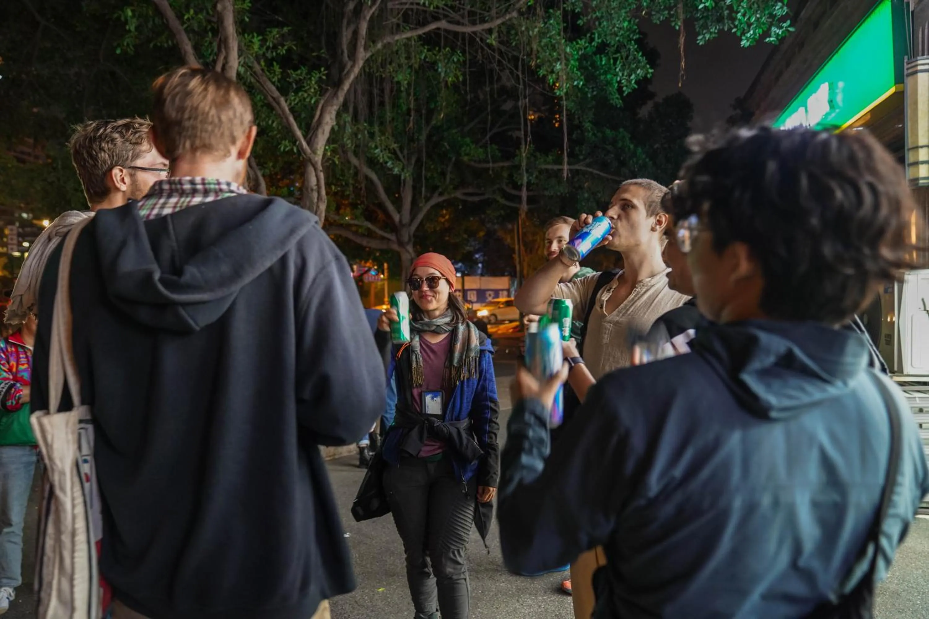 Hiking in Chengdu Flipflop Hostel Poshpacker (Chunxi Road Metro Station)