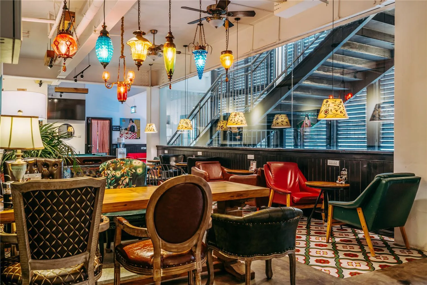 Communal lounge/ TV room in Chengdu Flipflop Hostel Poshpacker (Chunxi Road Metro Station)