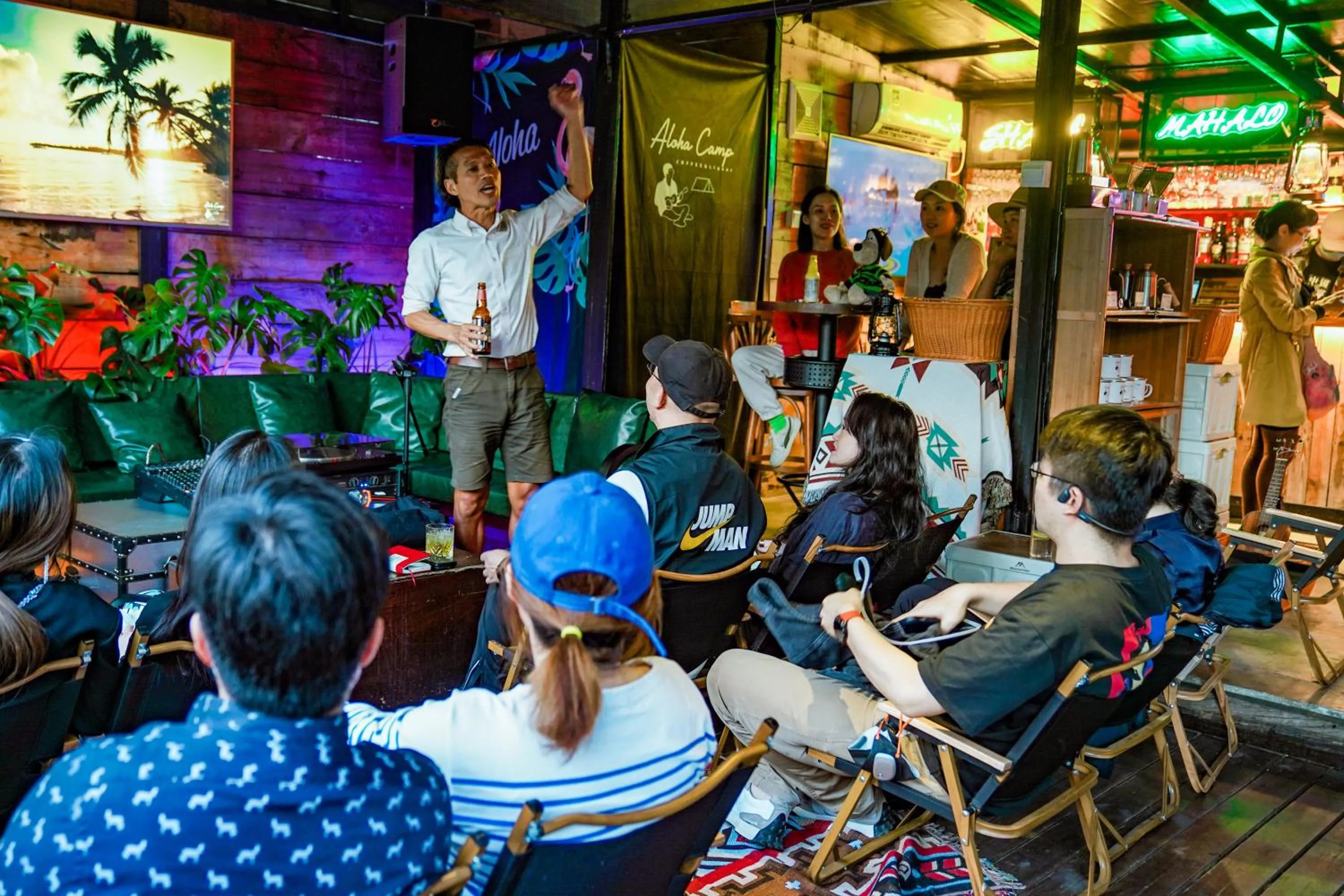 Lounge or bar in Chengdu Flipflop Hostel Poshpacker (Chunxi Road Metro Station)