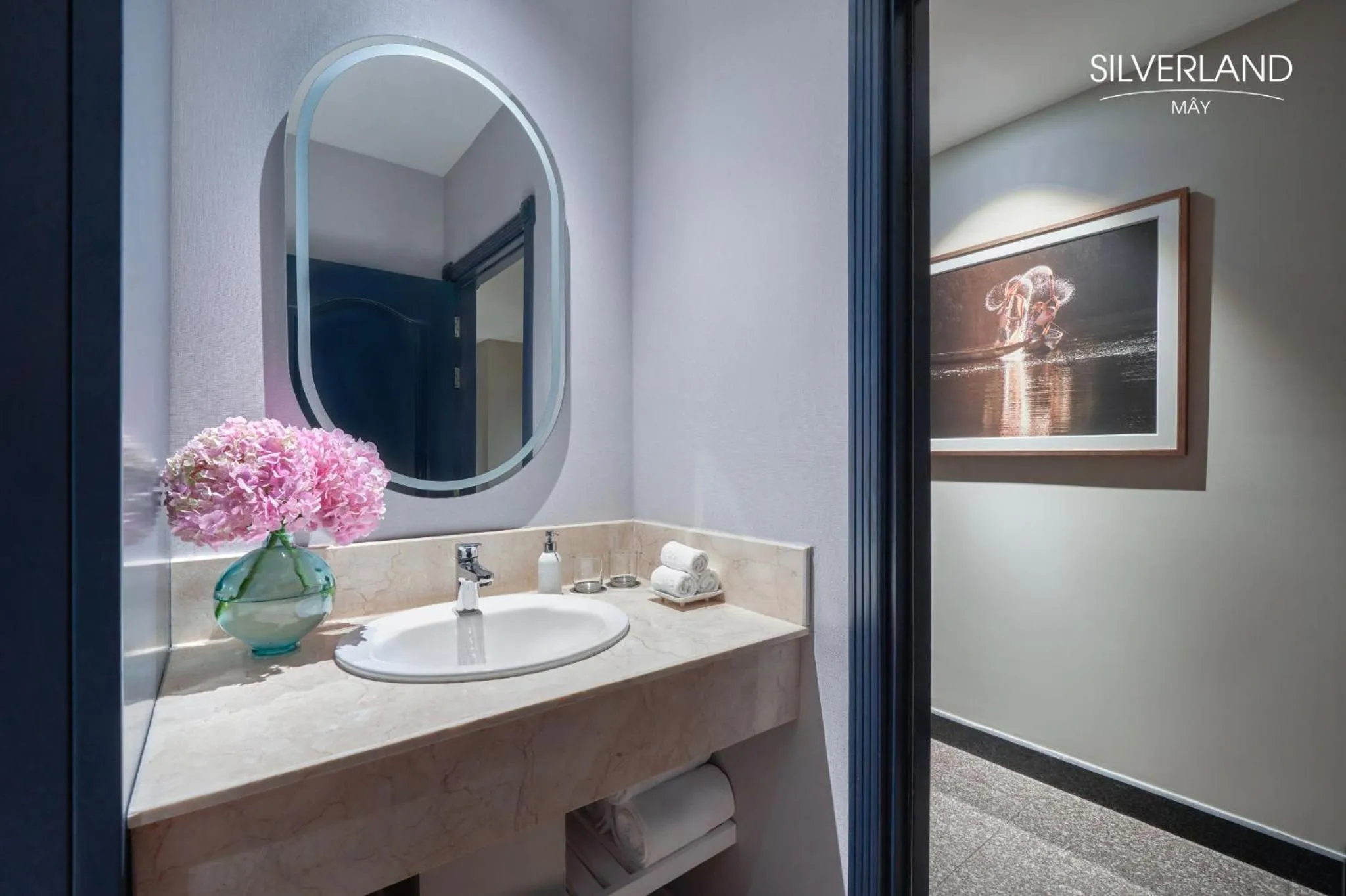 Bathroom in Silverland Mây Hotel