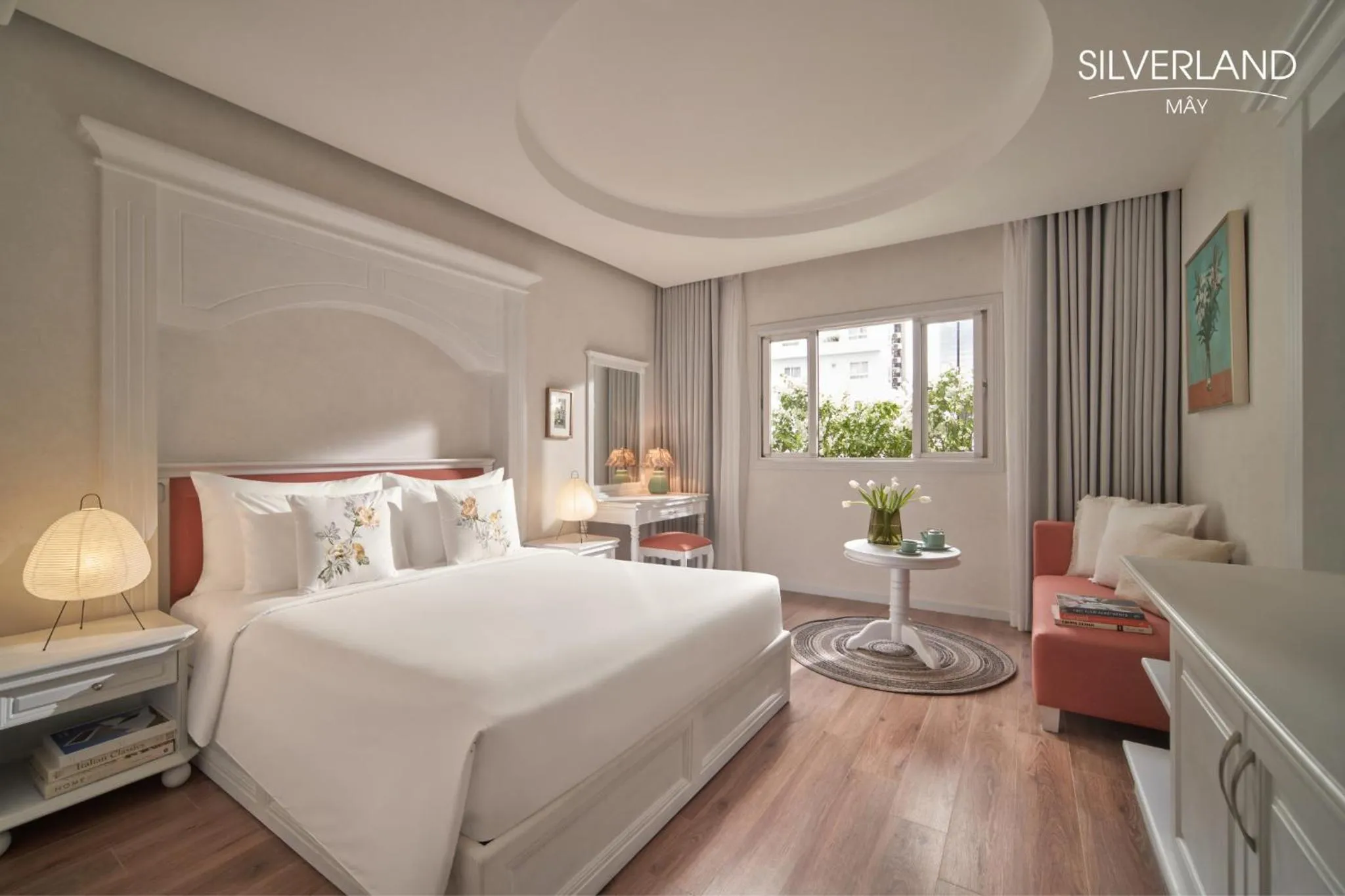 View (from property/room), Bed in Silverland Mây Hotel