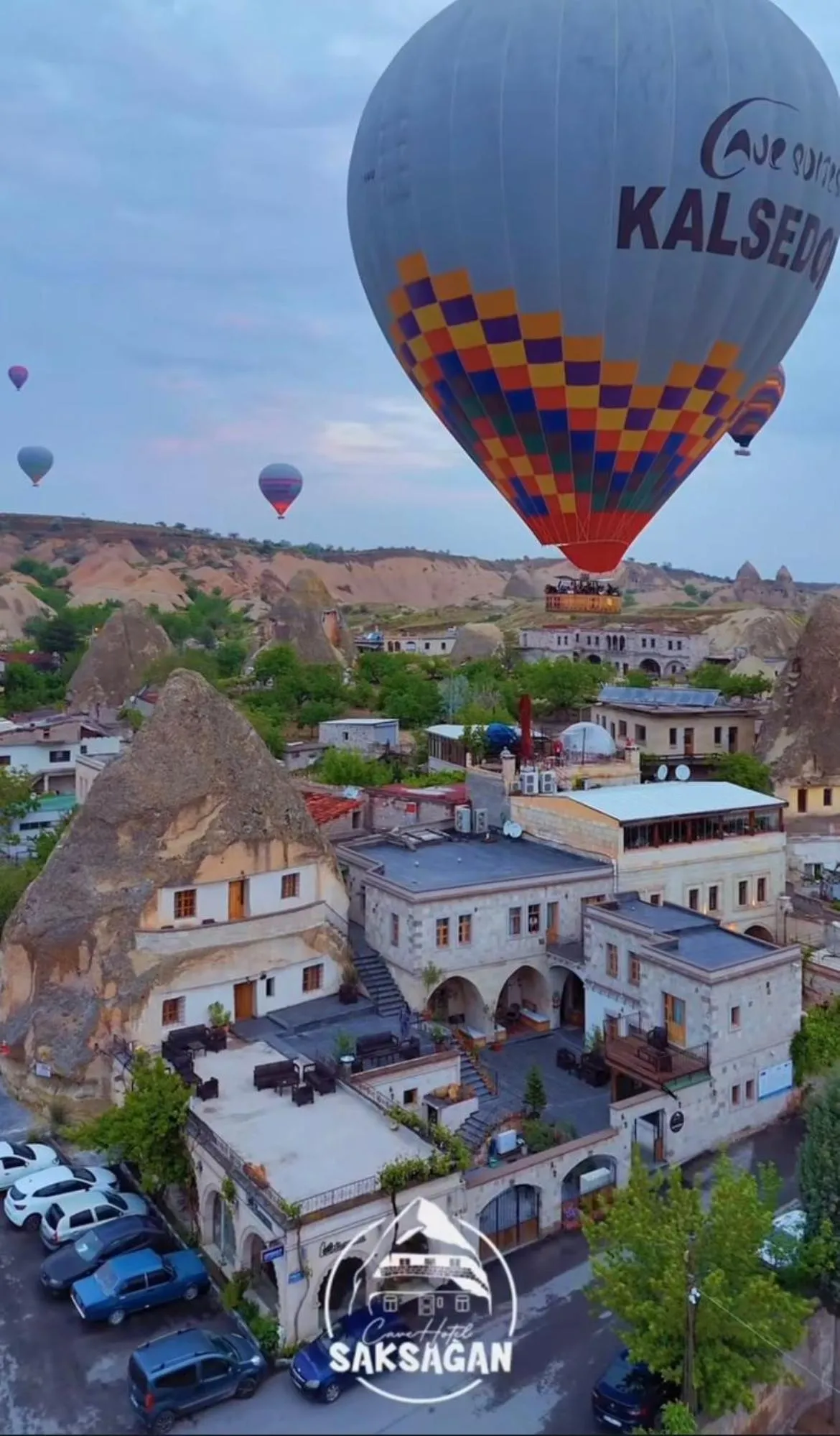 Neighbourhood in Cave Hotel Saksagan