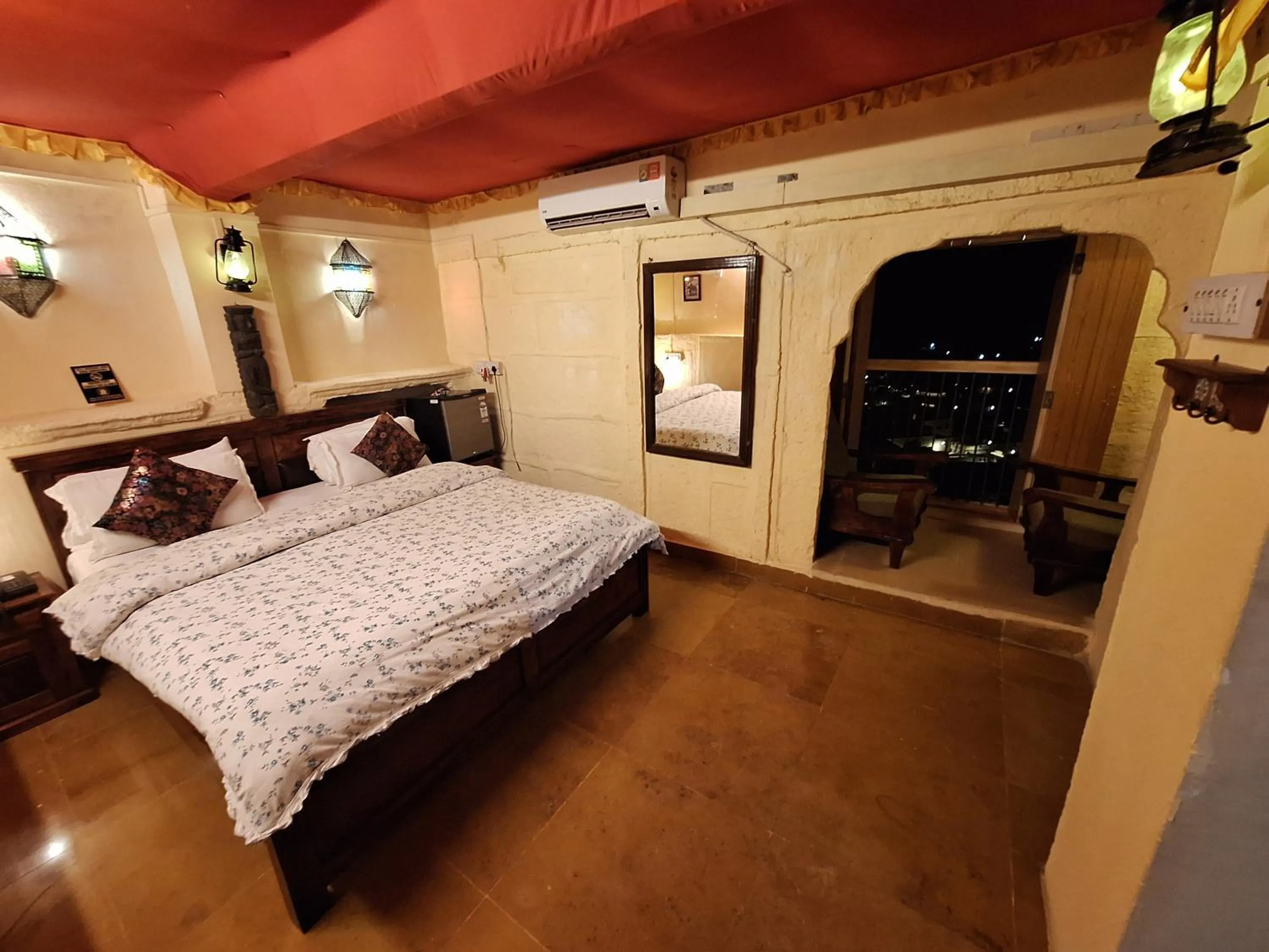 Bed in Desert Haveli Guest House