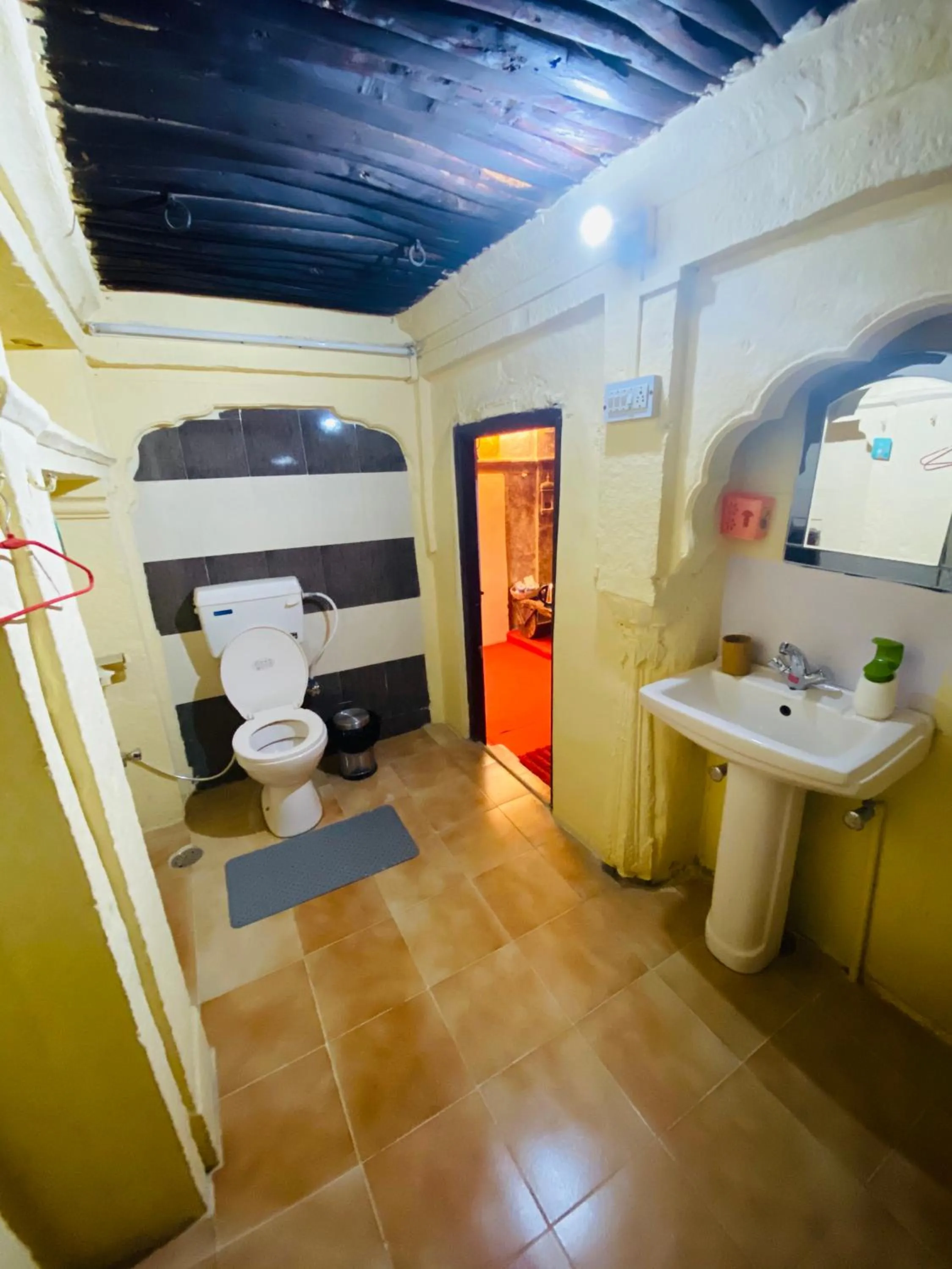 Desert Haveli Guest House