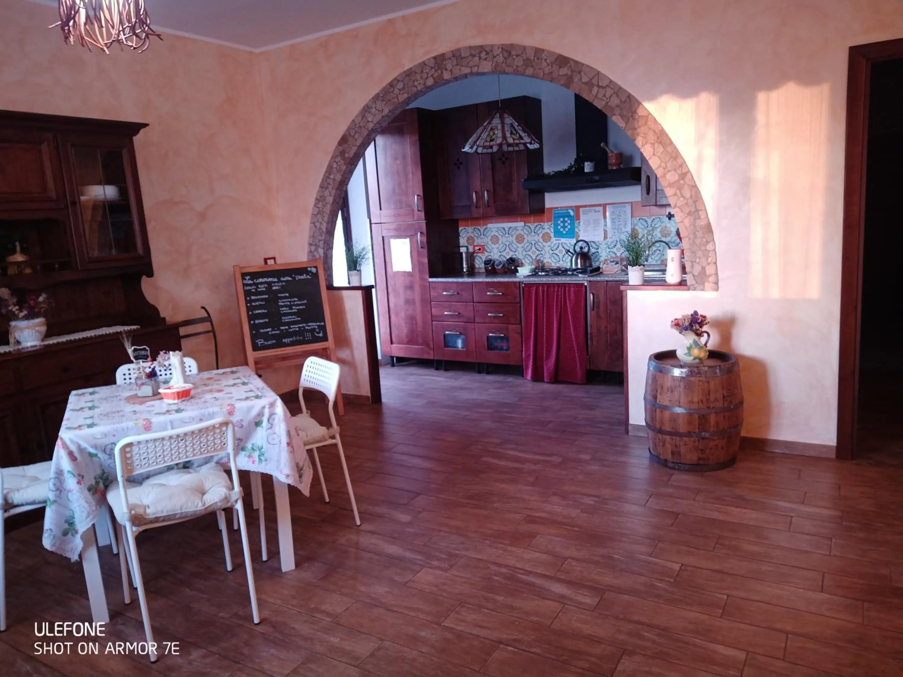 Kitchen or kitchenette in B&B La poeta