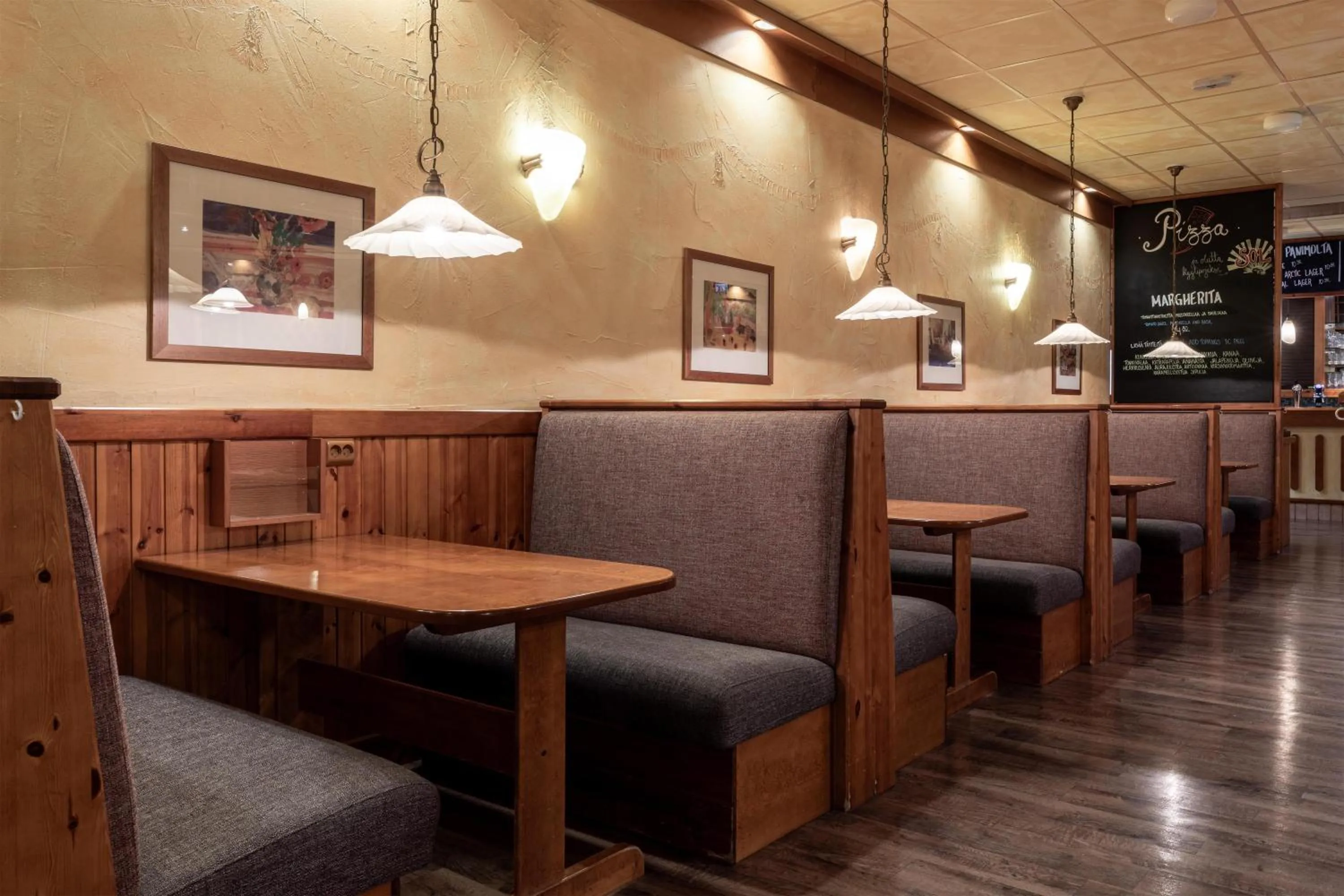 Restaurant/places to eat in Scandic Kemi