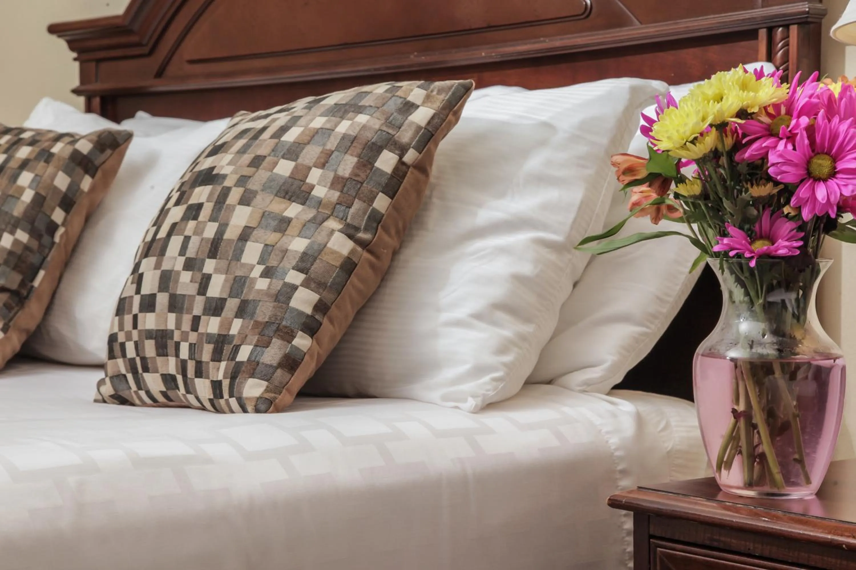 Bed in The Conwell Inn