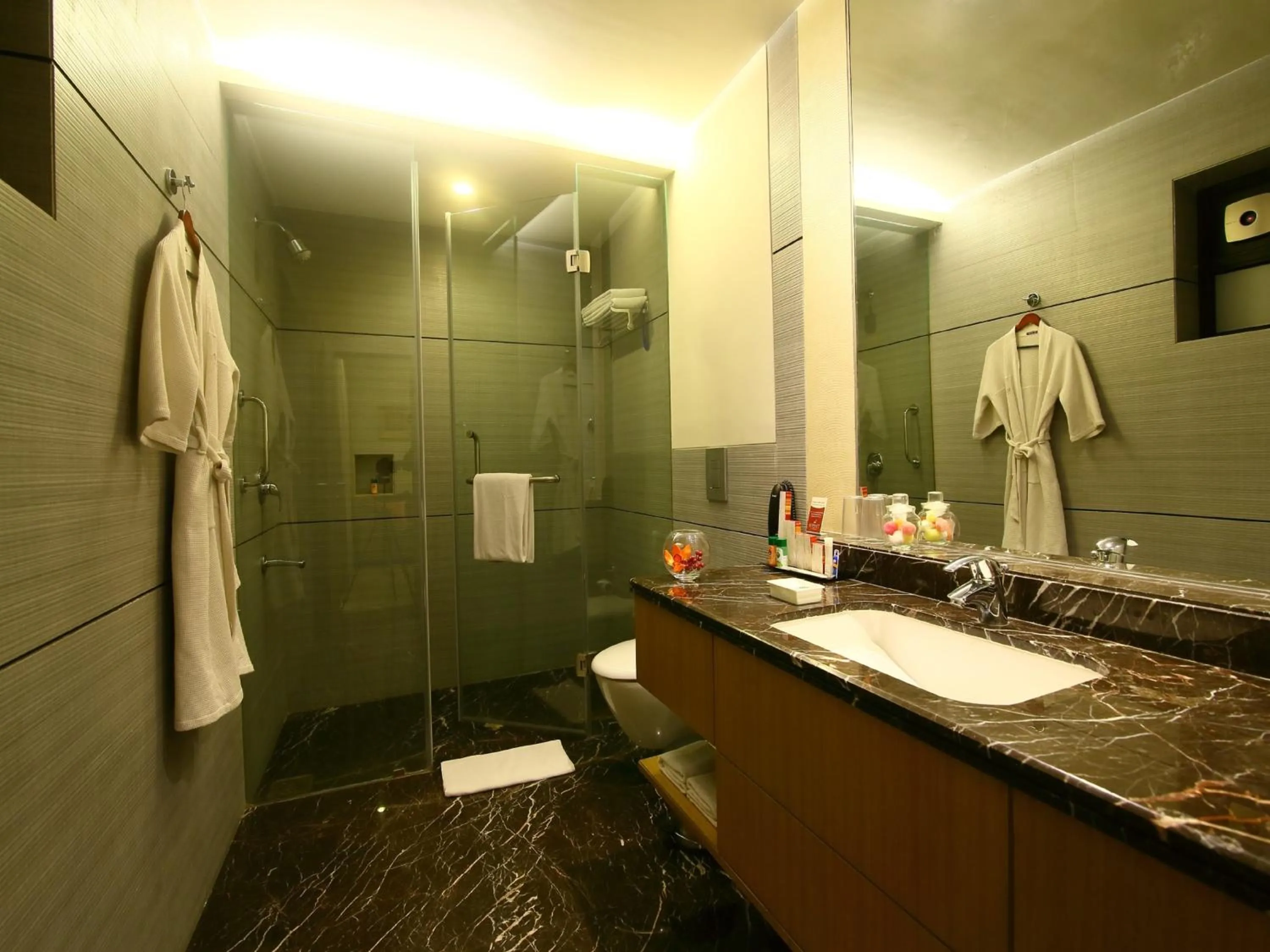 Bathroom in The Sonnet Jamshedpur