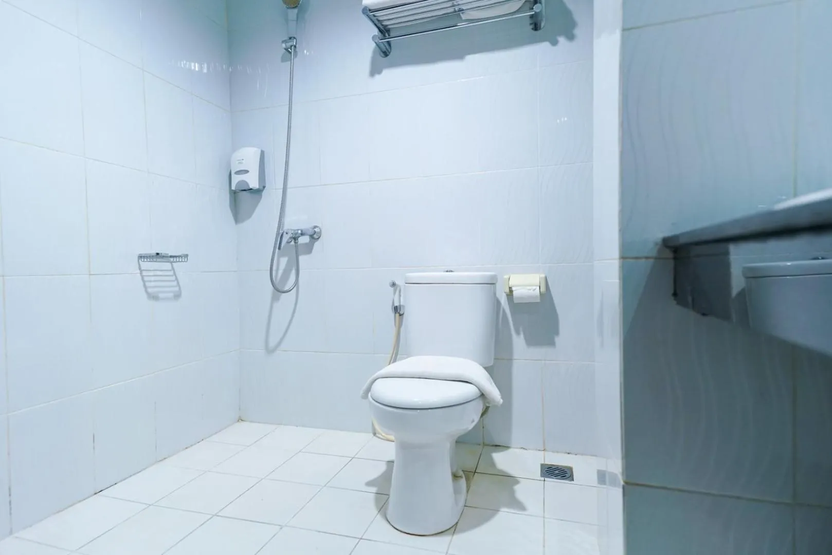 Bathroom in The Nagoya Plasa RedPartner