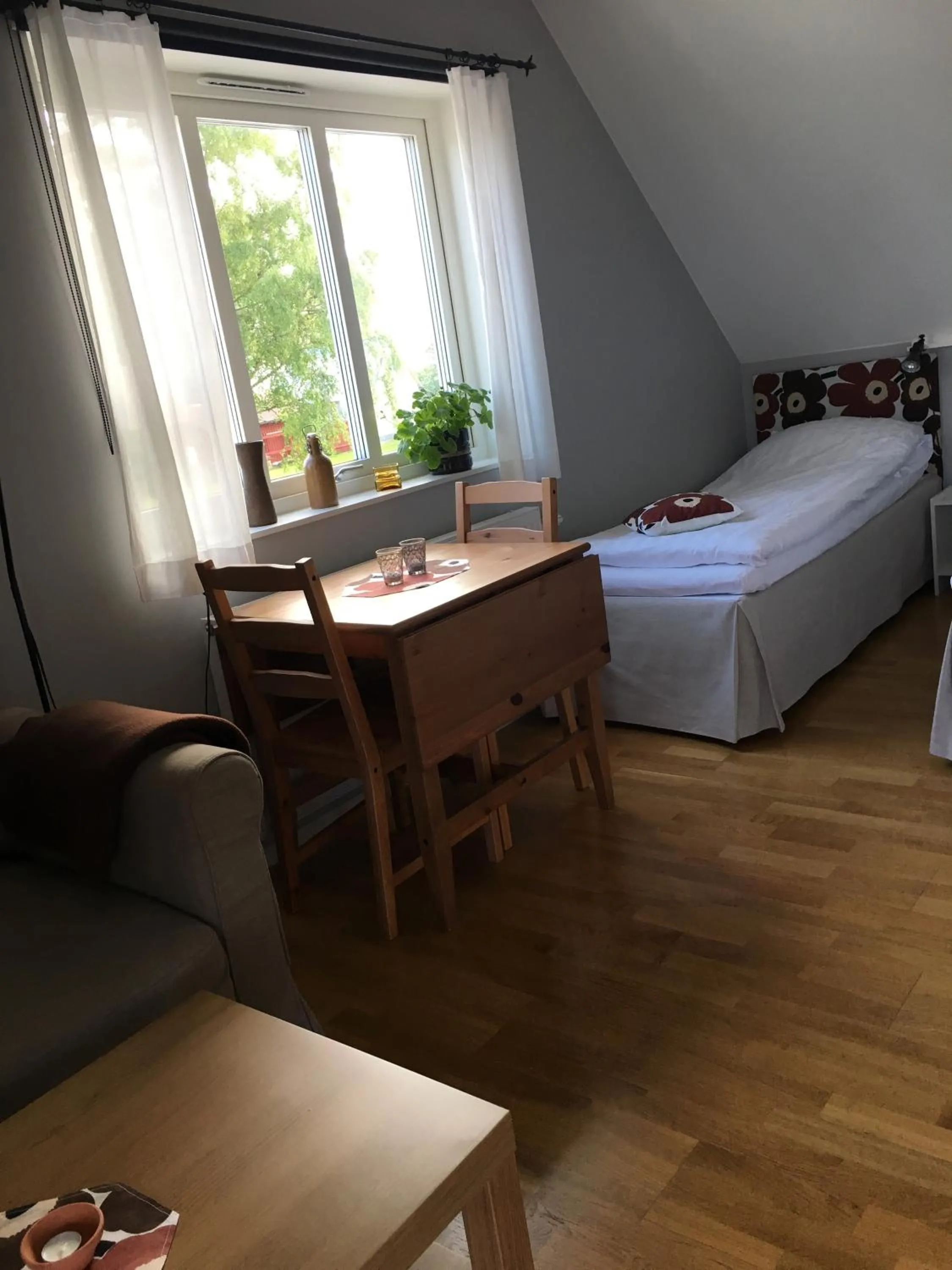 Living room, Bed in Ljungs Fem Rum