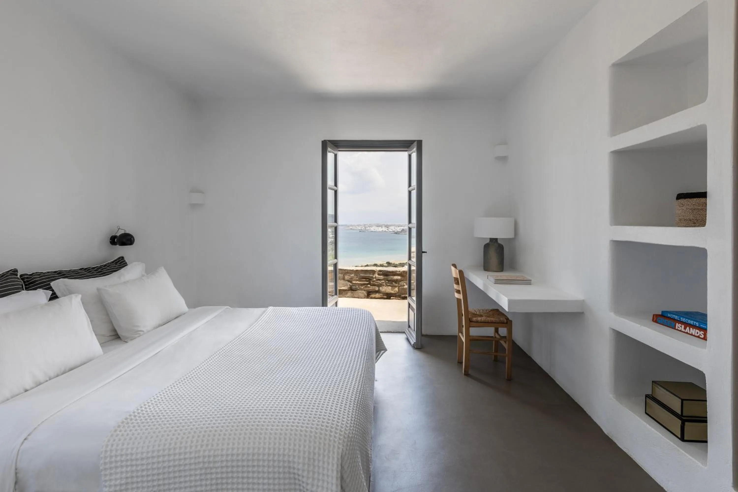 Bed in Acron Villas Paros