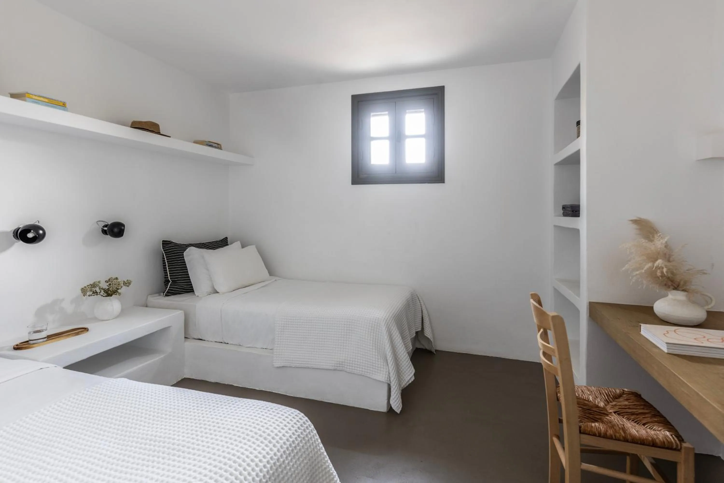 Bed in Acron Villas Paros