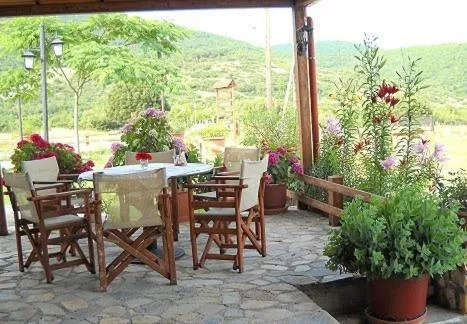 Lounge or bar in Hotel Kapsalis