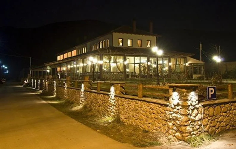 Facade/entrance in Hotel Kapsalis
