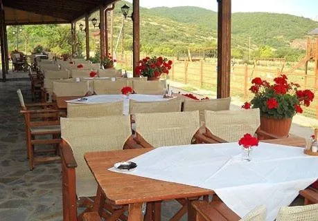 Restaurant/places to eat in Hotel Kapsalis