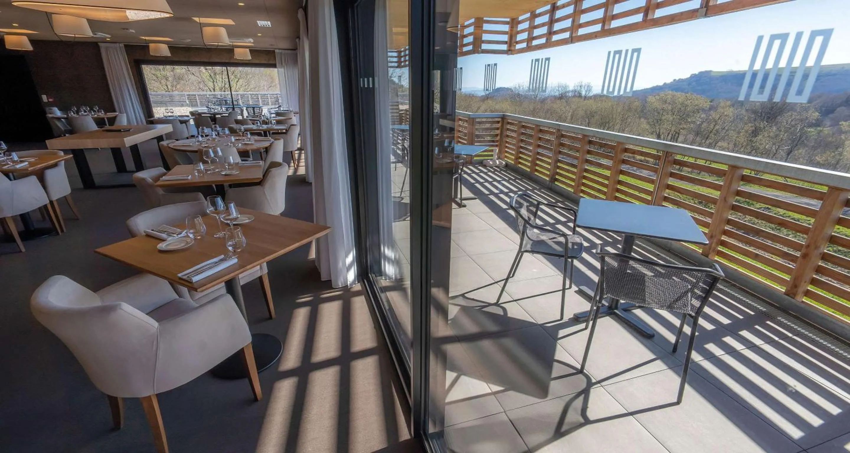 Restaurant/places to eat in Mildiss Hotel Spa & Restaurant, BW Signature Collection