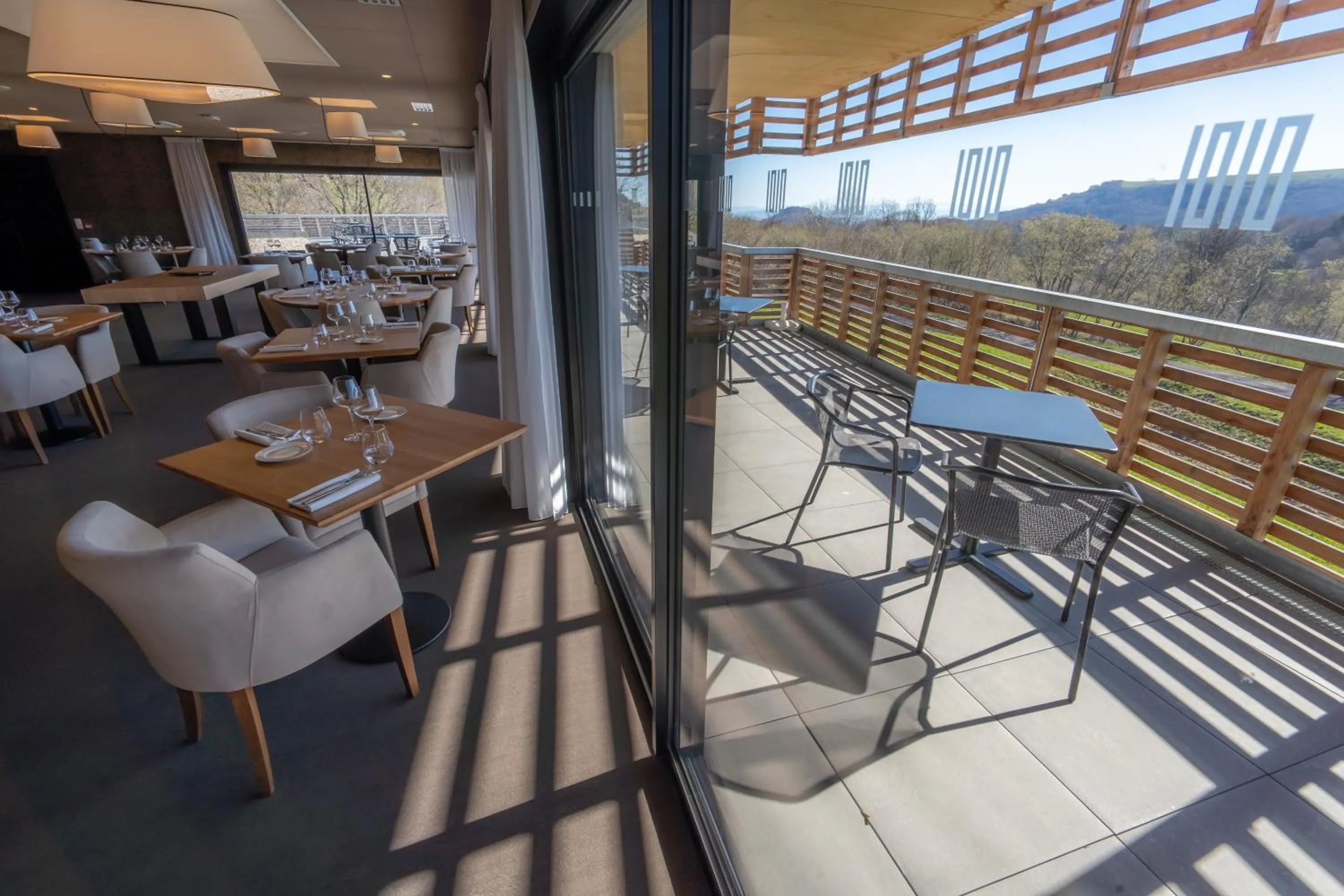 Restaurant/places to eat in Mildiss Hotel Spa & Restaurant, BW Signature Collection