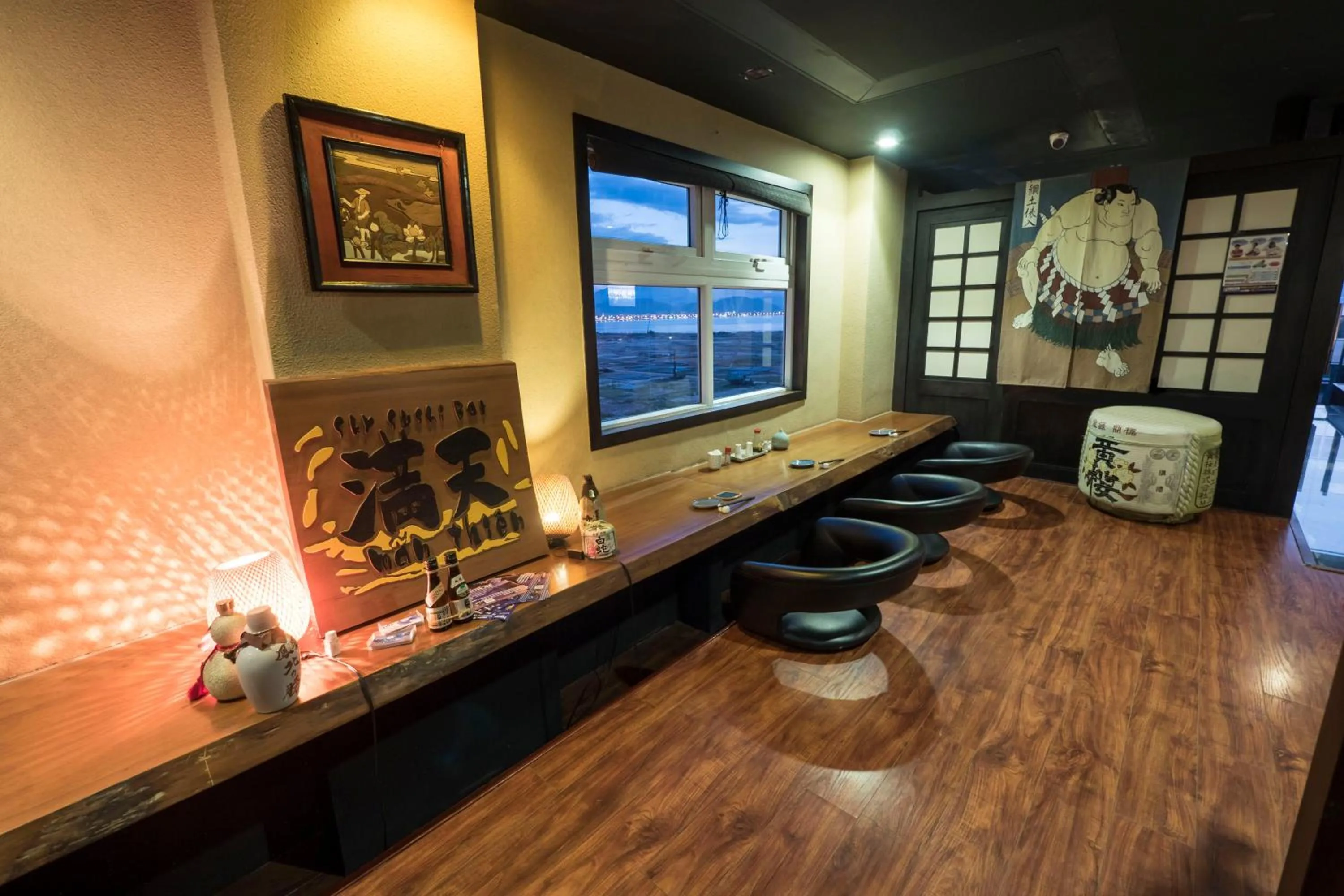 Restaurant/places to eat in Azumaya Hotel Da Nang