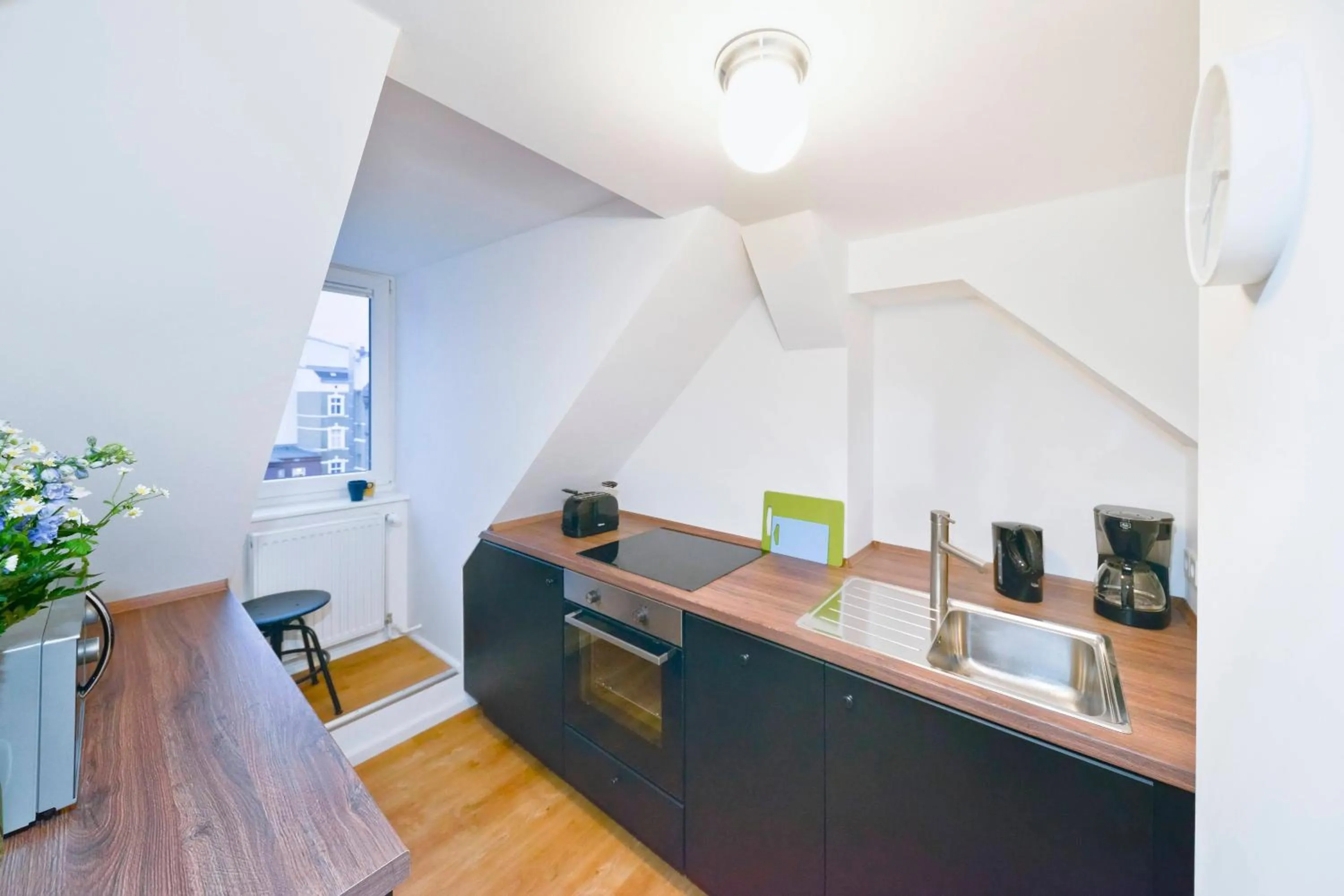 Kitchen or kitchenette in Old Town Hotel