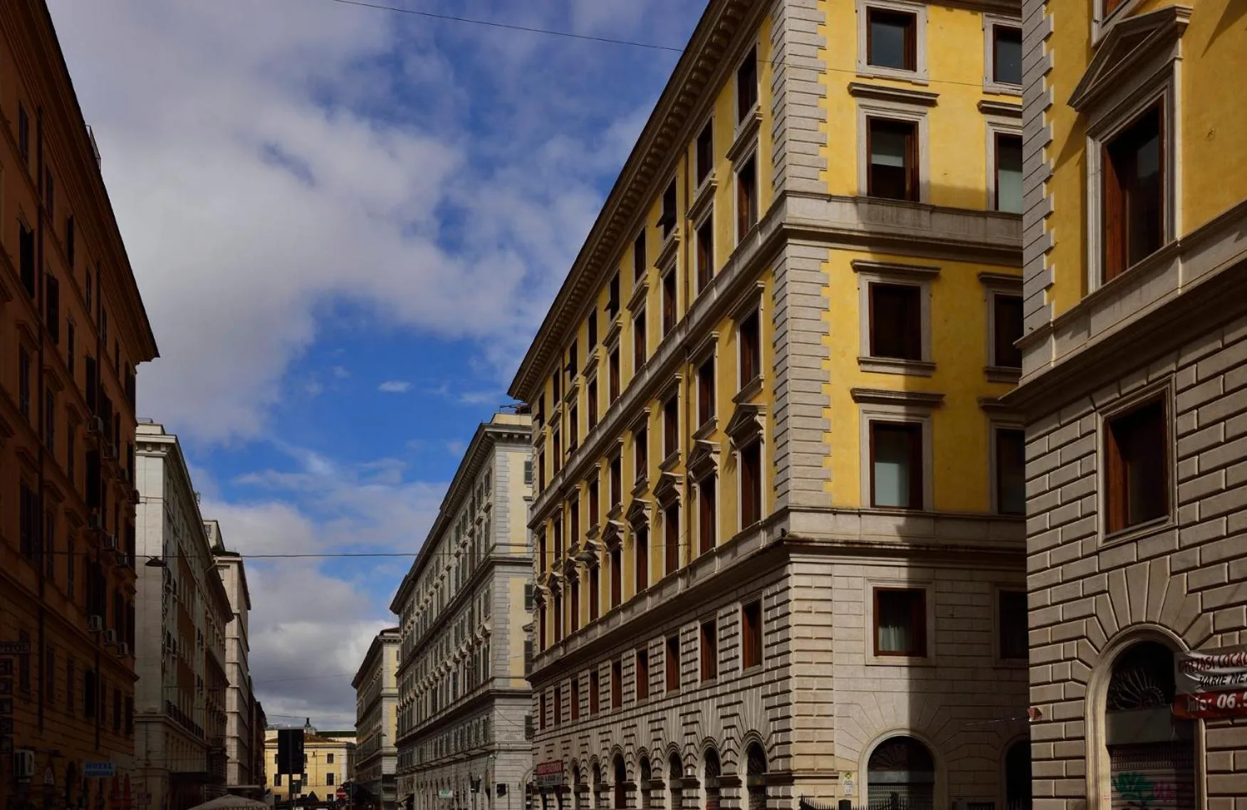 Facade/entrance in Roma Resort Termini