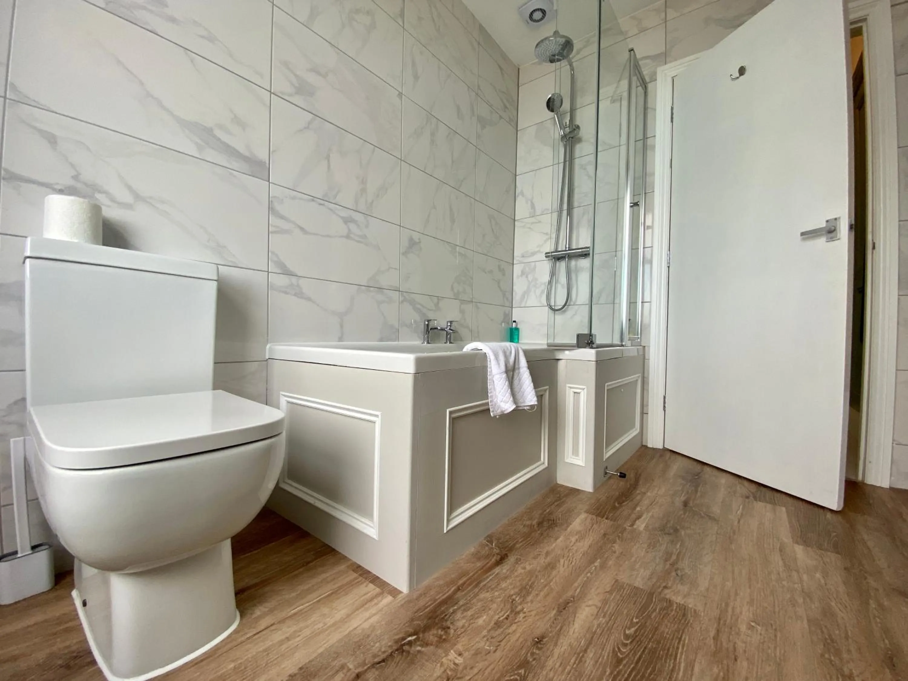 Shower in The Fairhaven Hotel