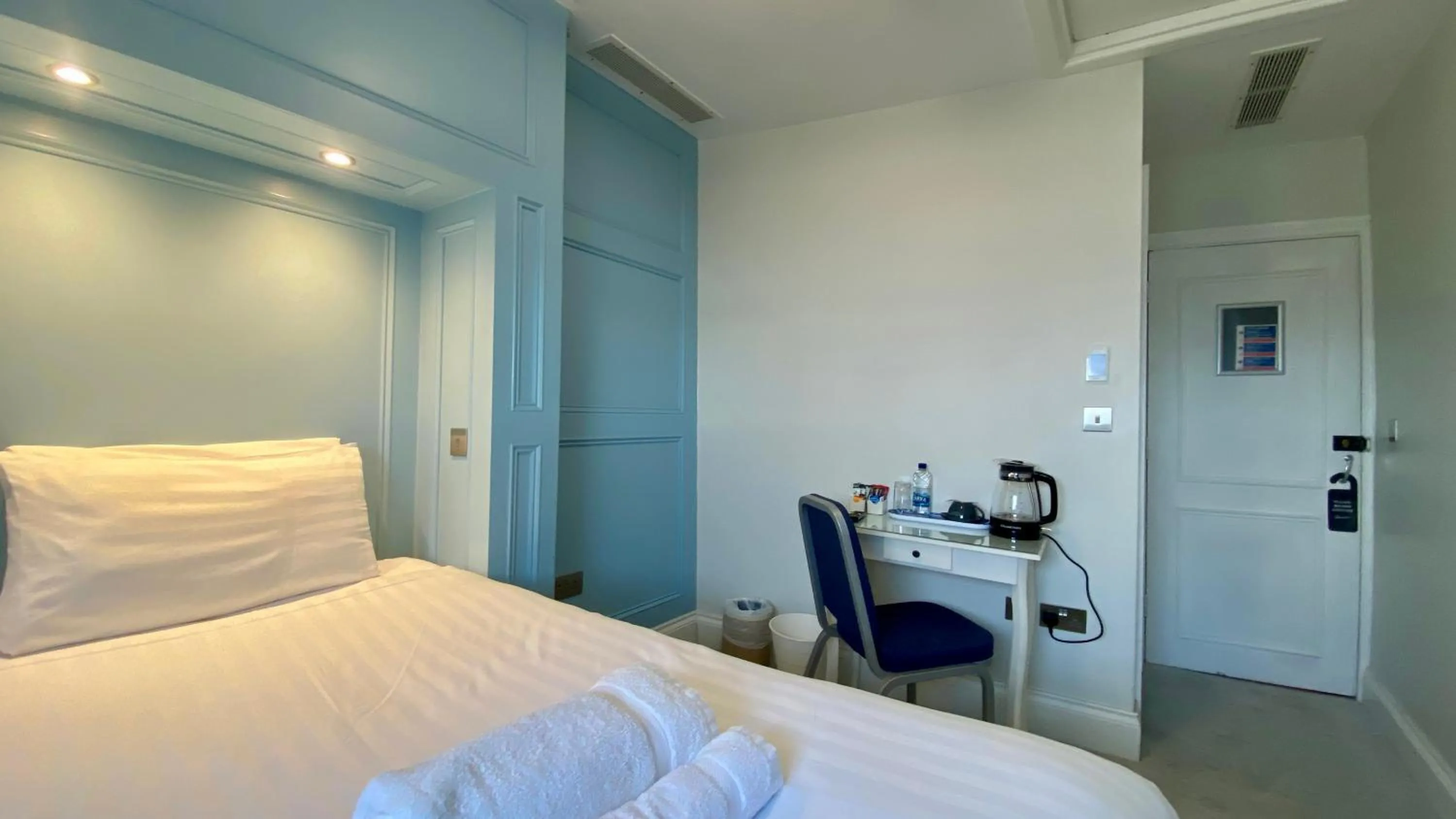 Bed in The Fairhaven Hotel