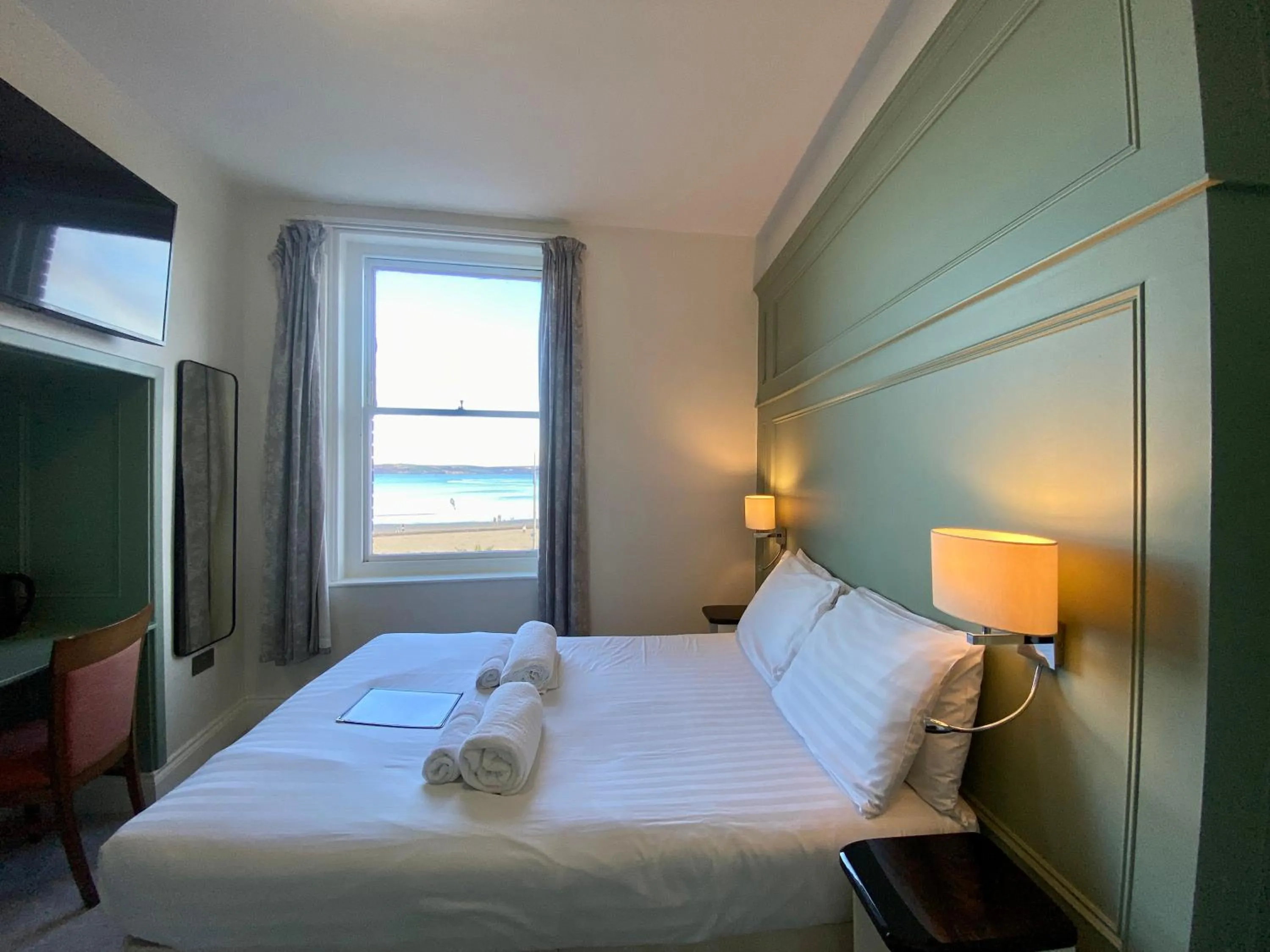 Bed in The Fairhaven Hotel