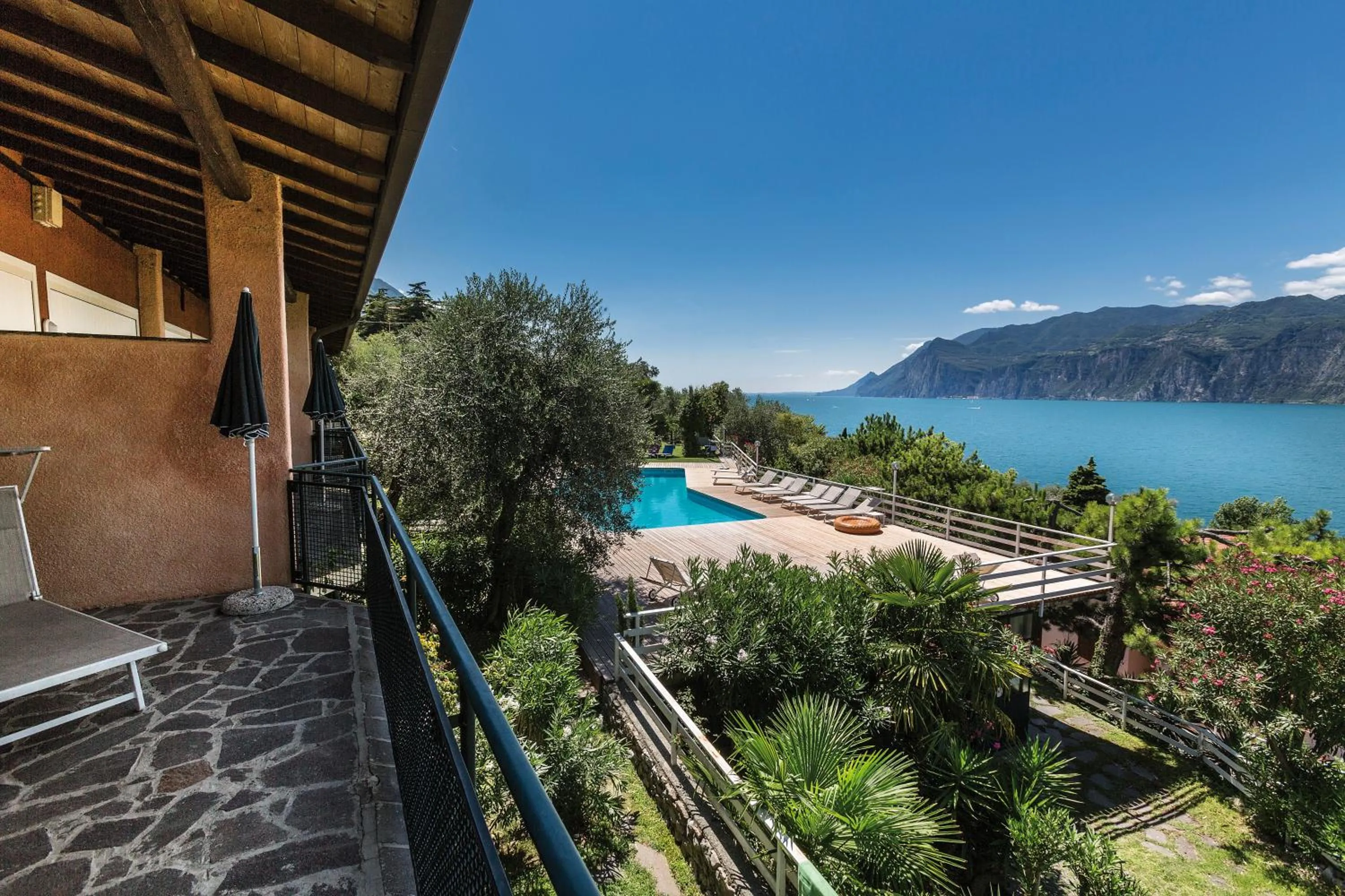 Property building in Residence Parco Lago di Garda