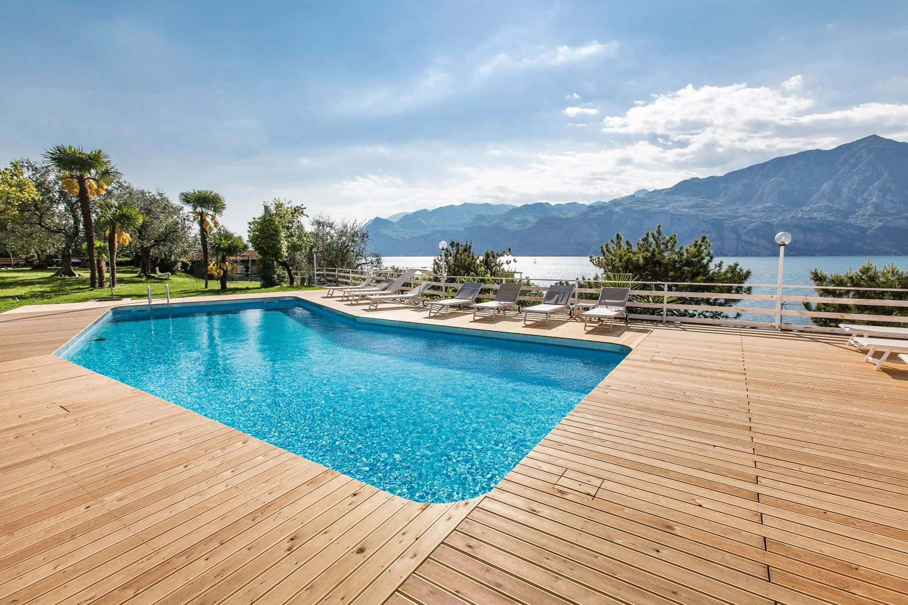 Swimming pool in Residence Parco Lago di Garda