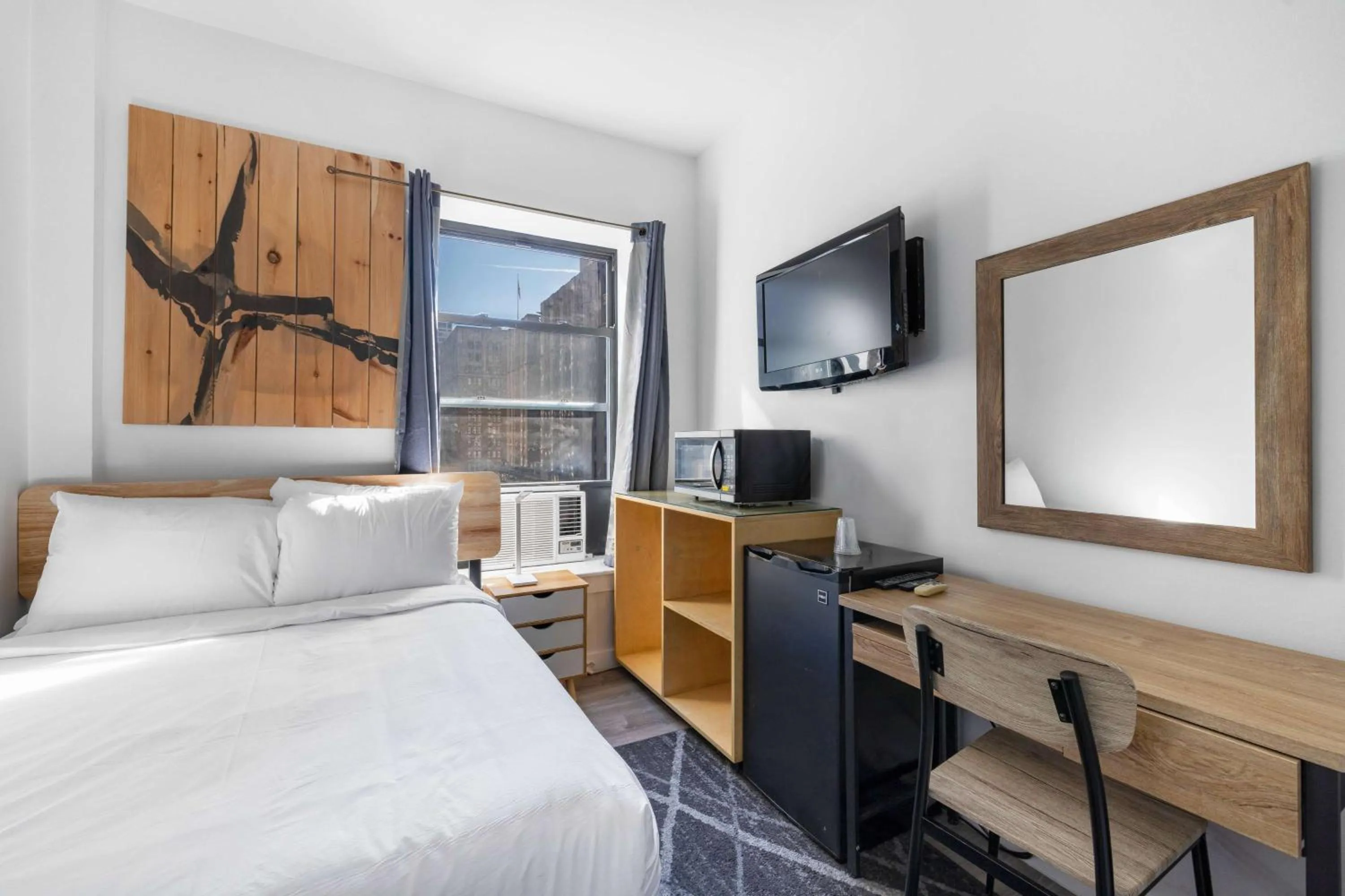 Photo of the whole room in Hotel 27 by LuxUrban