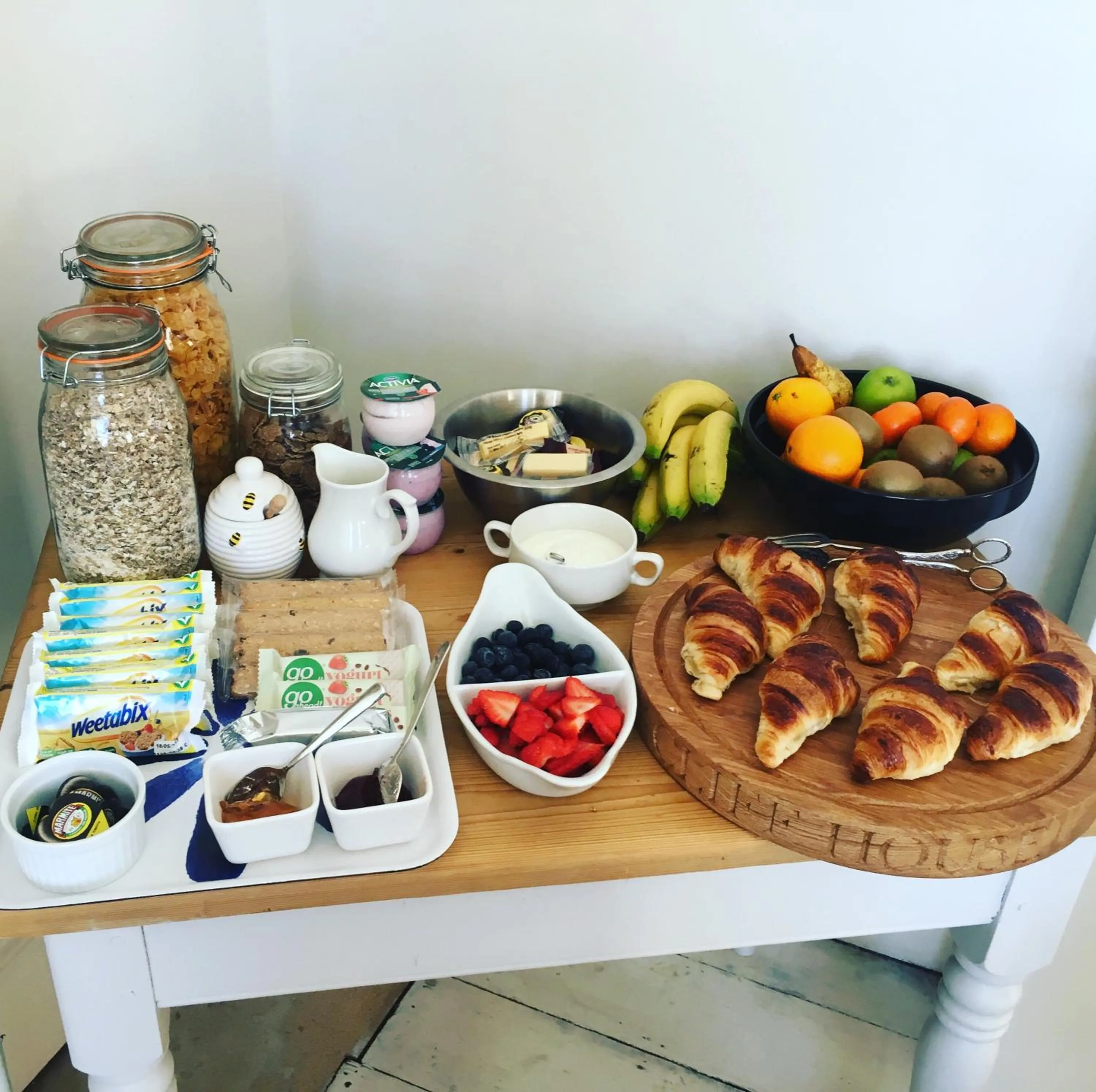 Continental breakfast in Cliff House