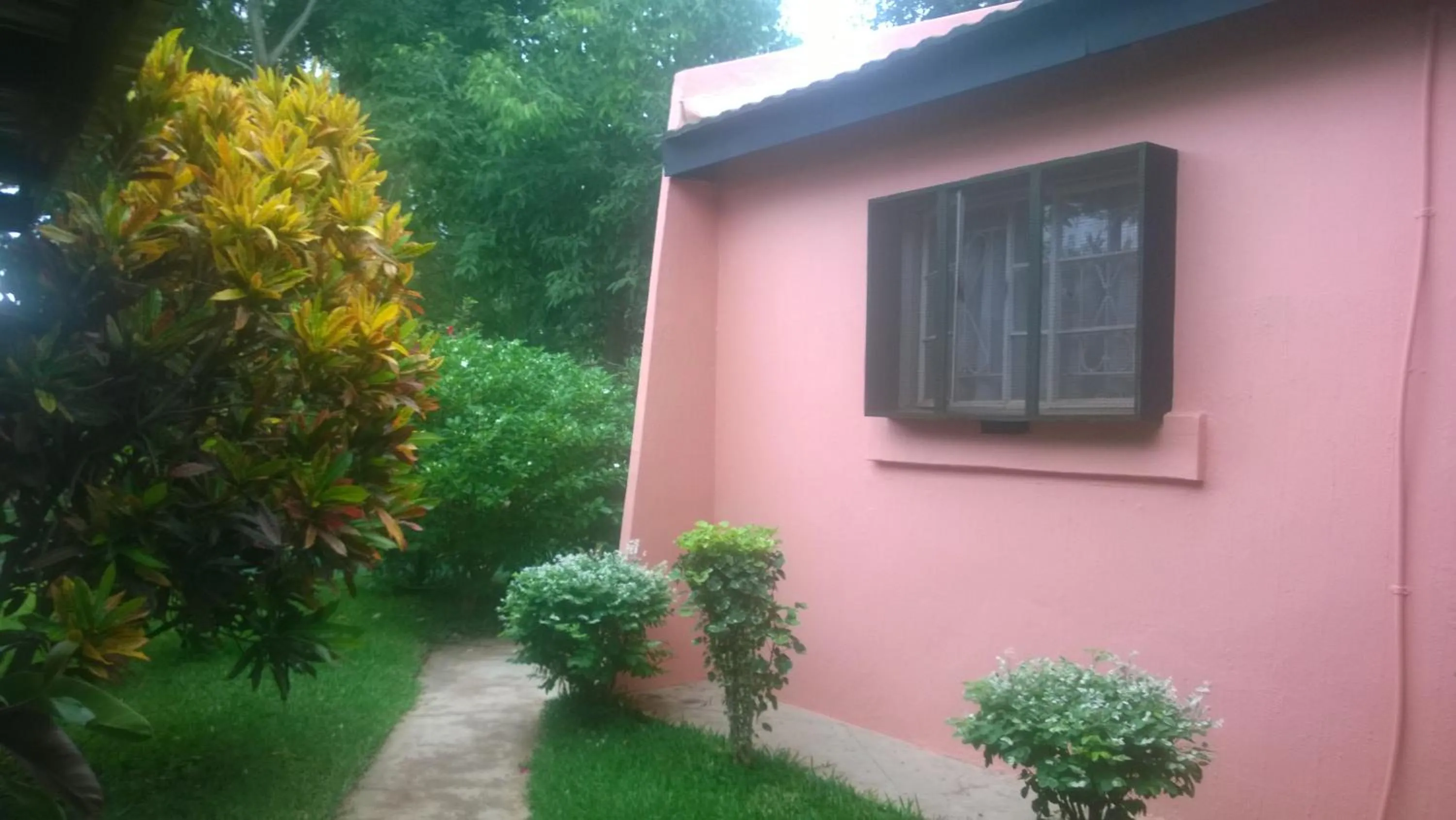 Property building in Gloria's Bed and Breakfast