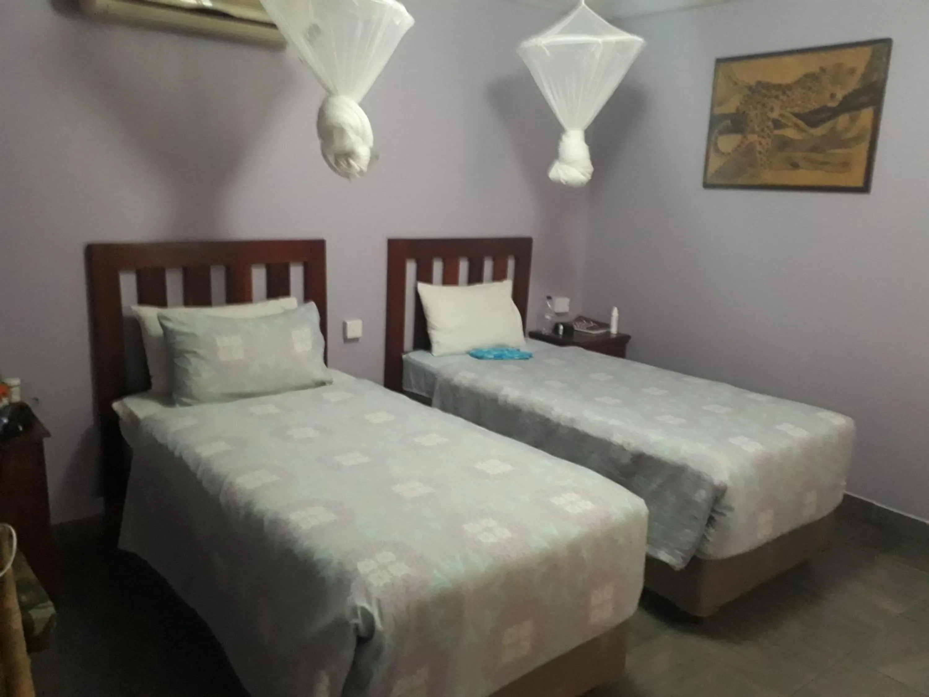 Bedroom, Bed in Gloria's Bed and Breakfast