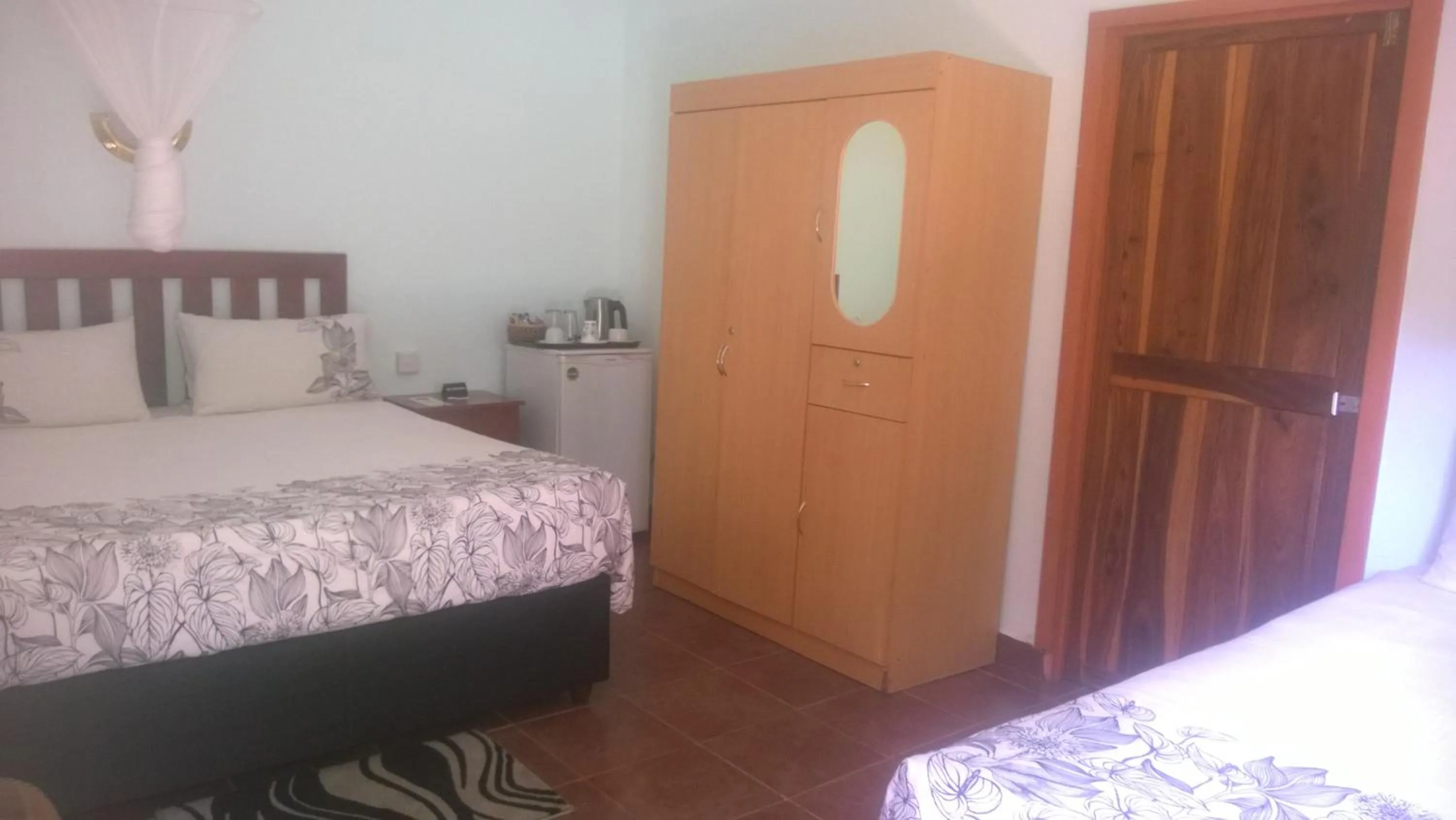 Photo of the whole room, Bed in Gloria's Bed and Breakfast