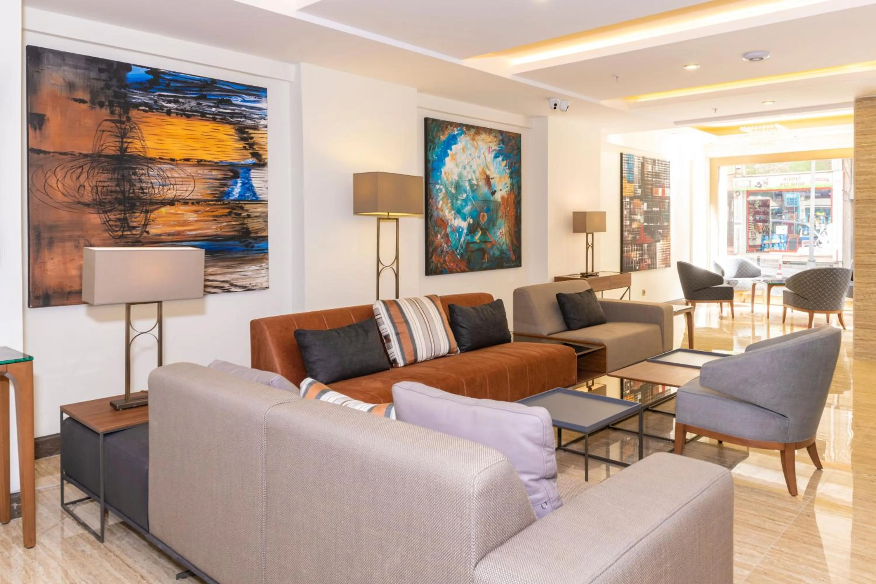 Lobby or reception in 38 Hotel