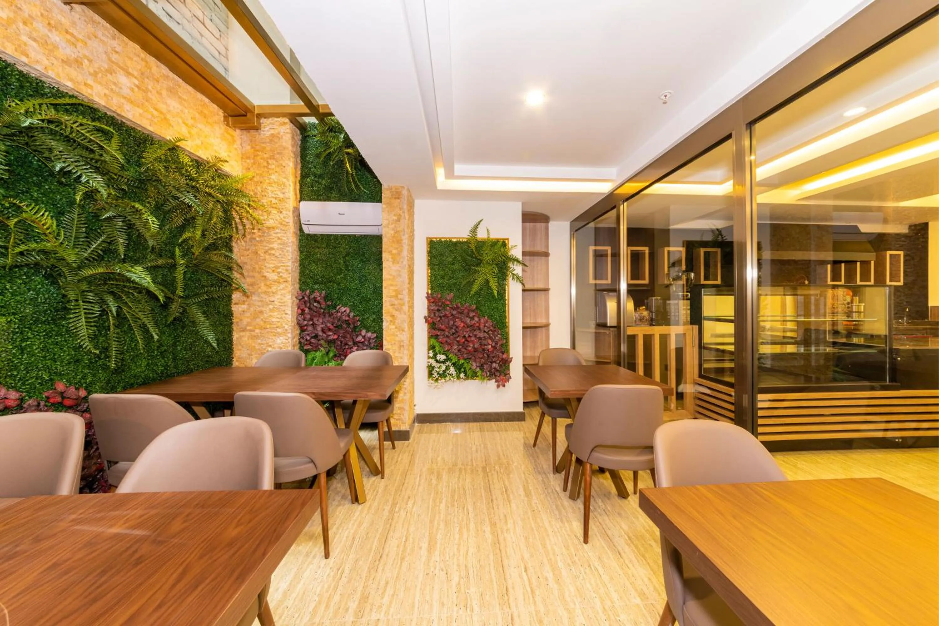 Lounge or bar in 38 Hotel