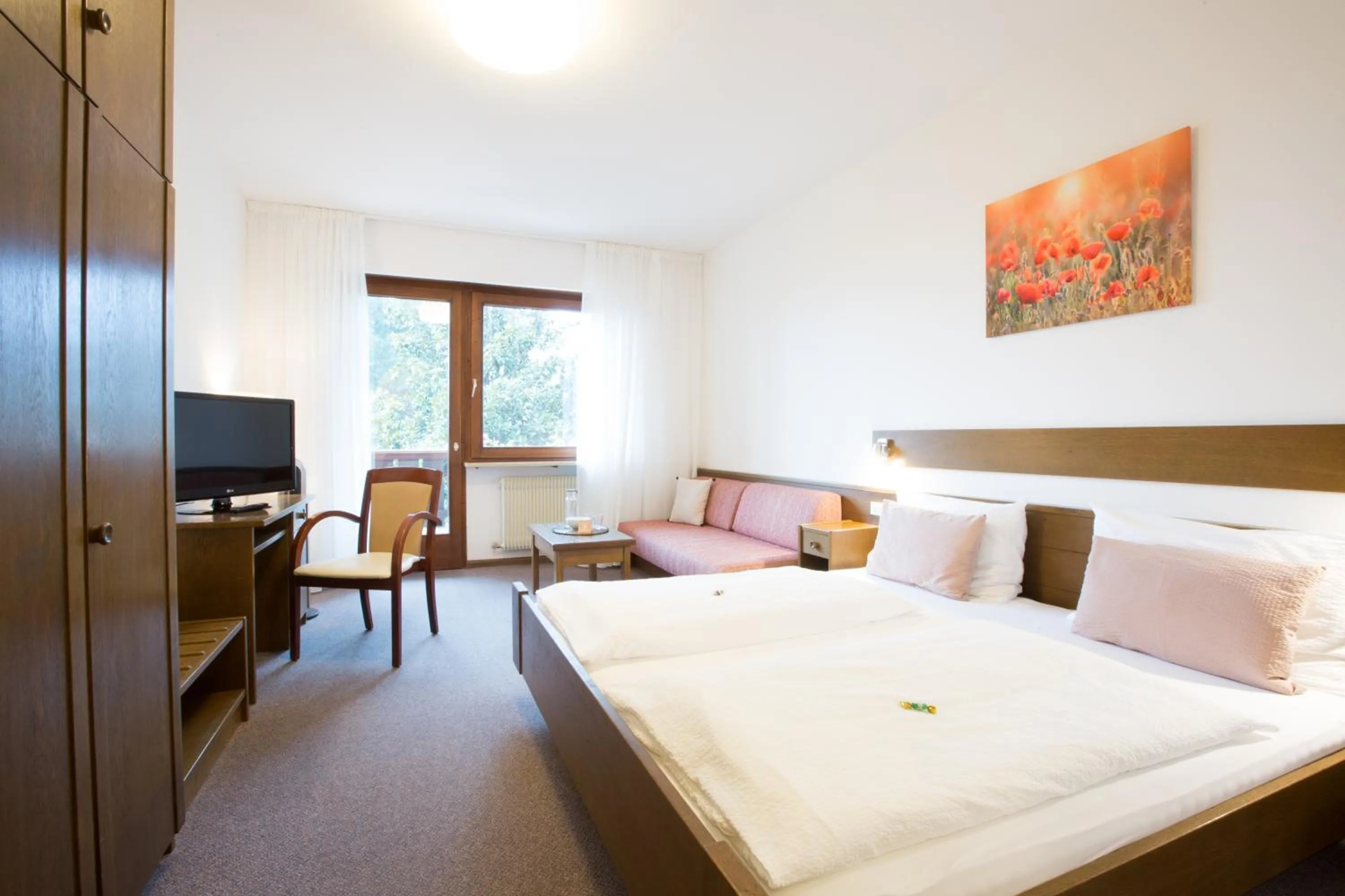 Photo of the whole room, Bed in Pension Sankt Urban